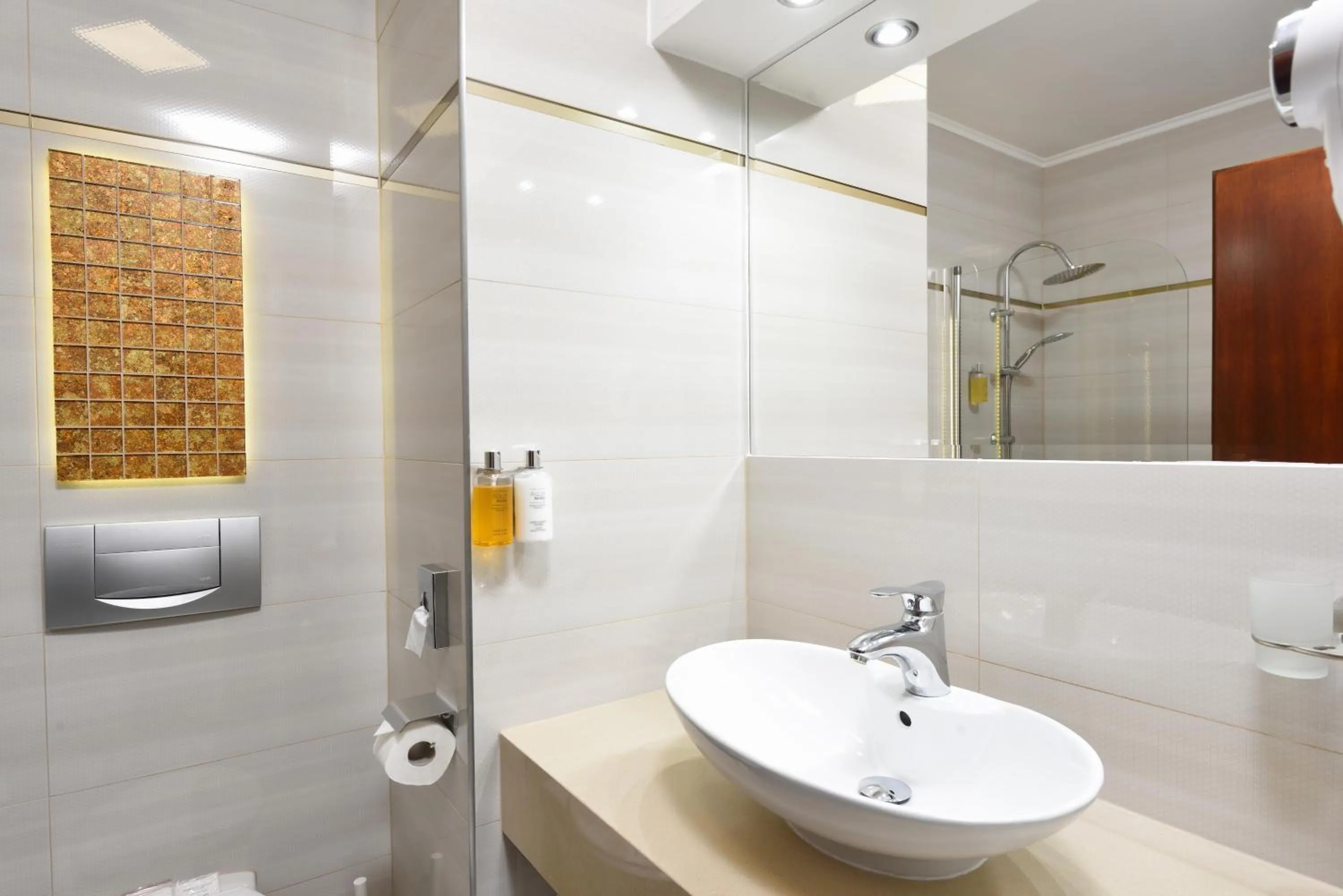 Bathroom in City Hotel