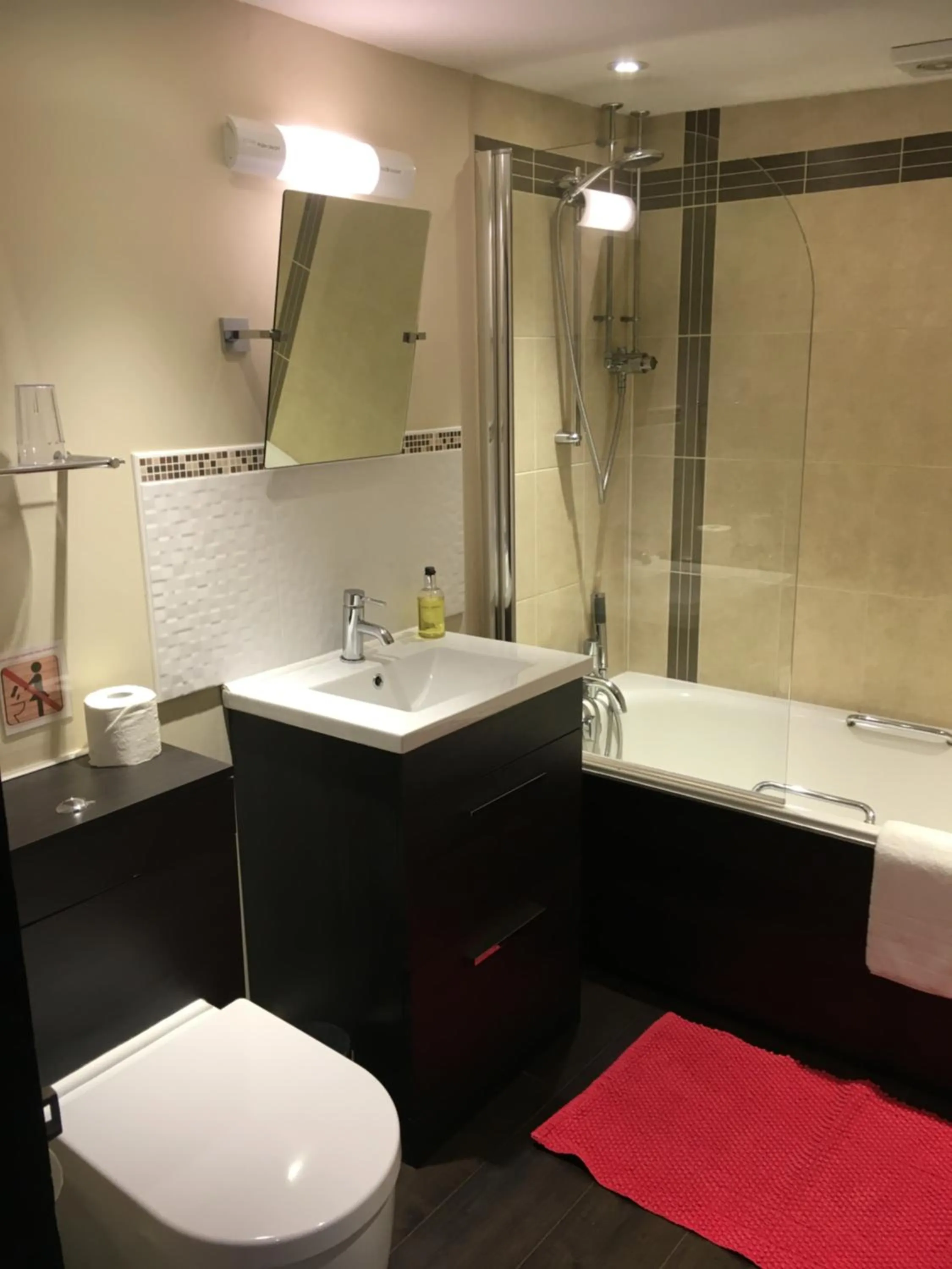 Bathroom in House of Agnes