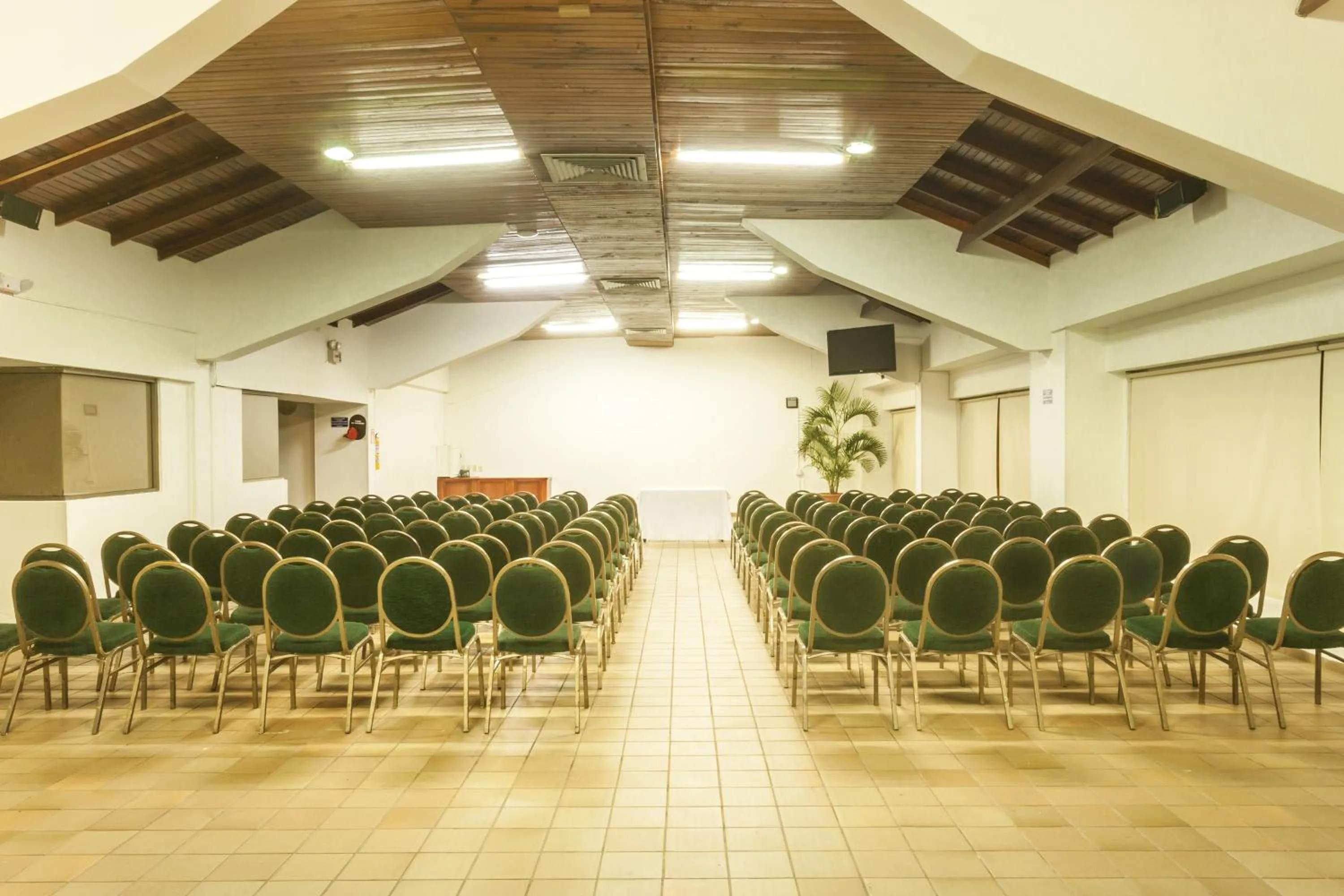 Communal lounge/ TV room in Decameron Aquarium - All Inclusive