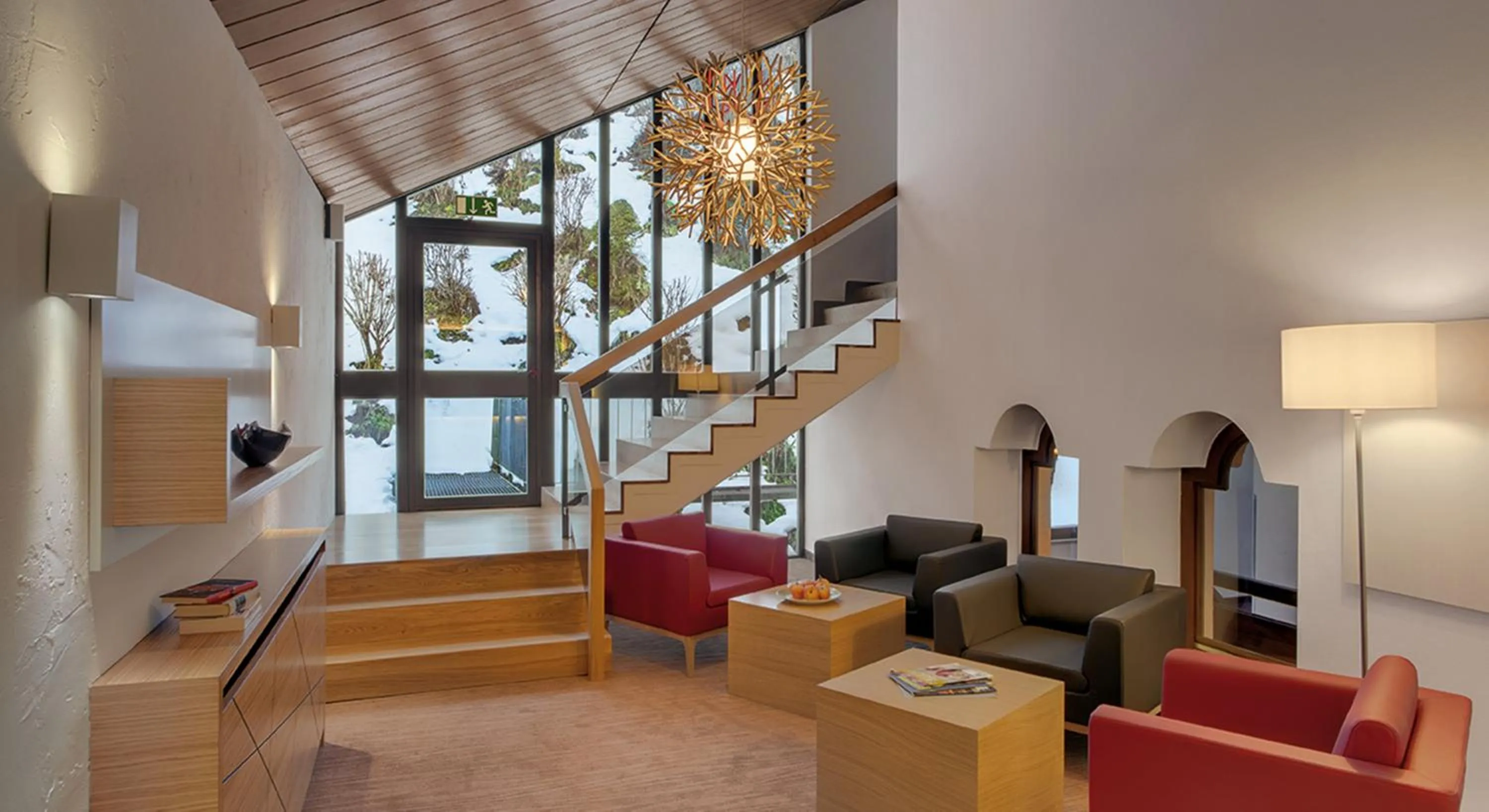 Communal lounge/ TV room in Hotel Holl