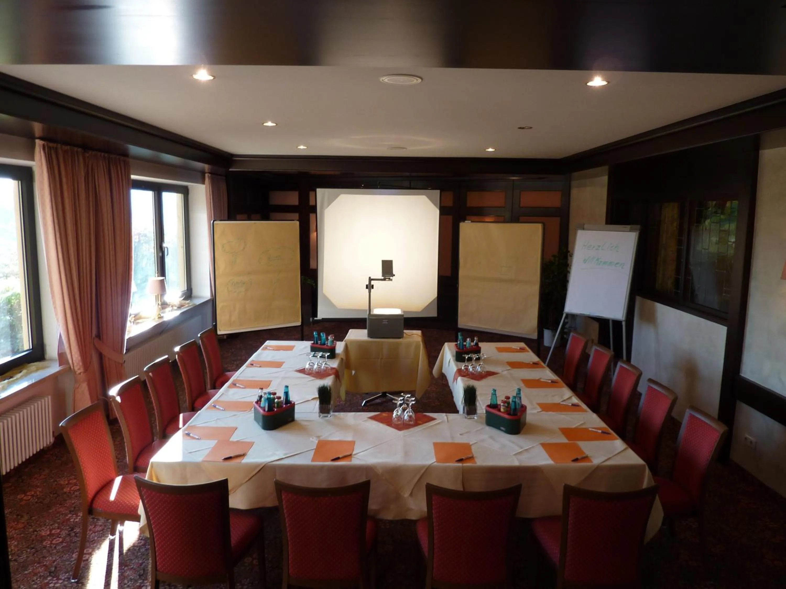 Banquet/Function facilities in Hotel Holl