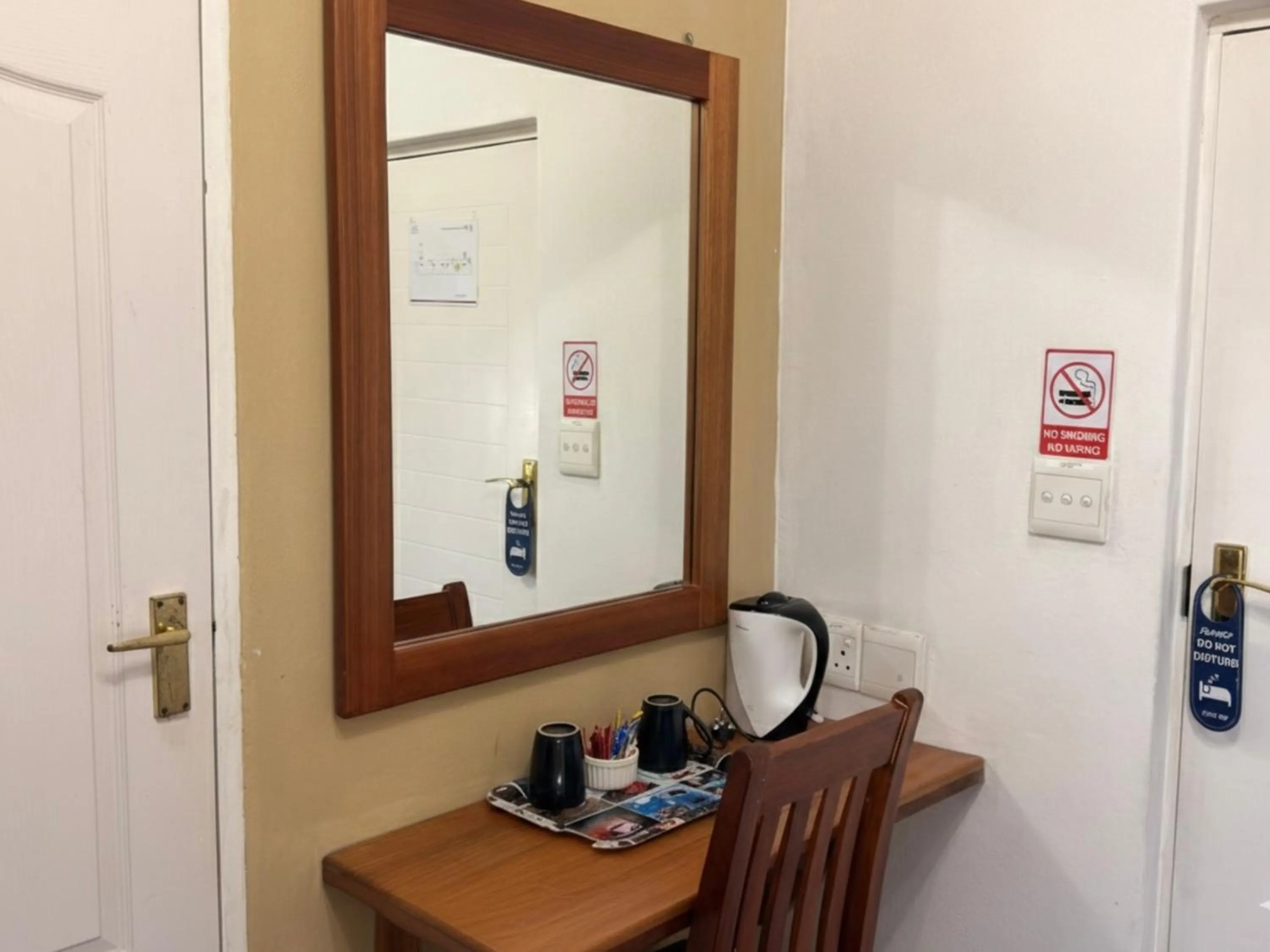 Coffee/tea facilities in Lido Hotel