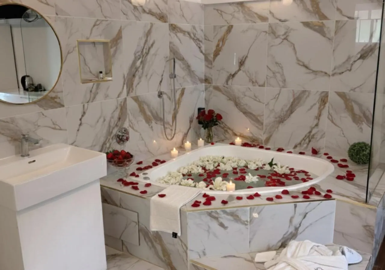 Bathroom in Lido Hotel