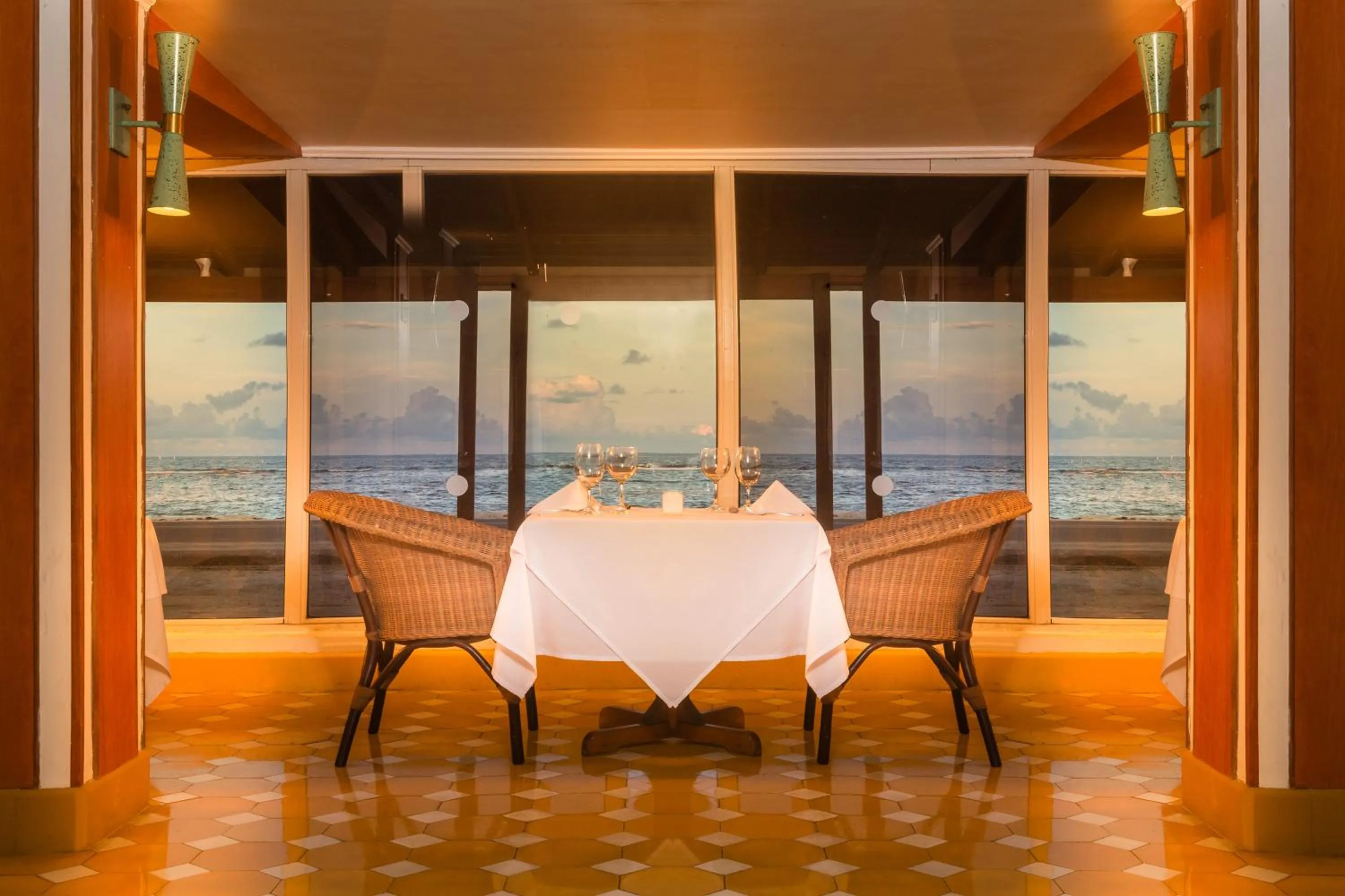 Restaurant/places to eat in Decameron San Luis - All Inclusive