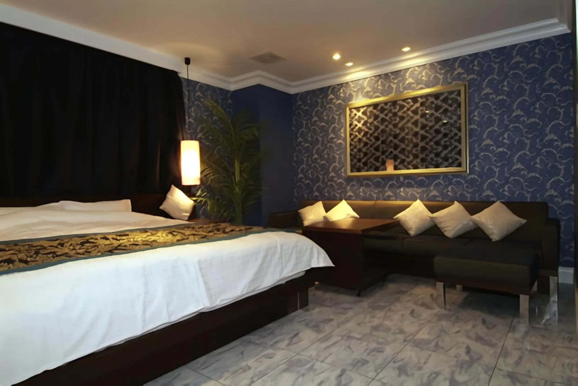 Bed in Hotel Cuna Kyoto Love Hotel