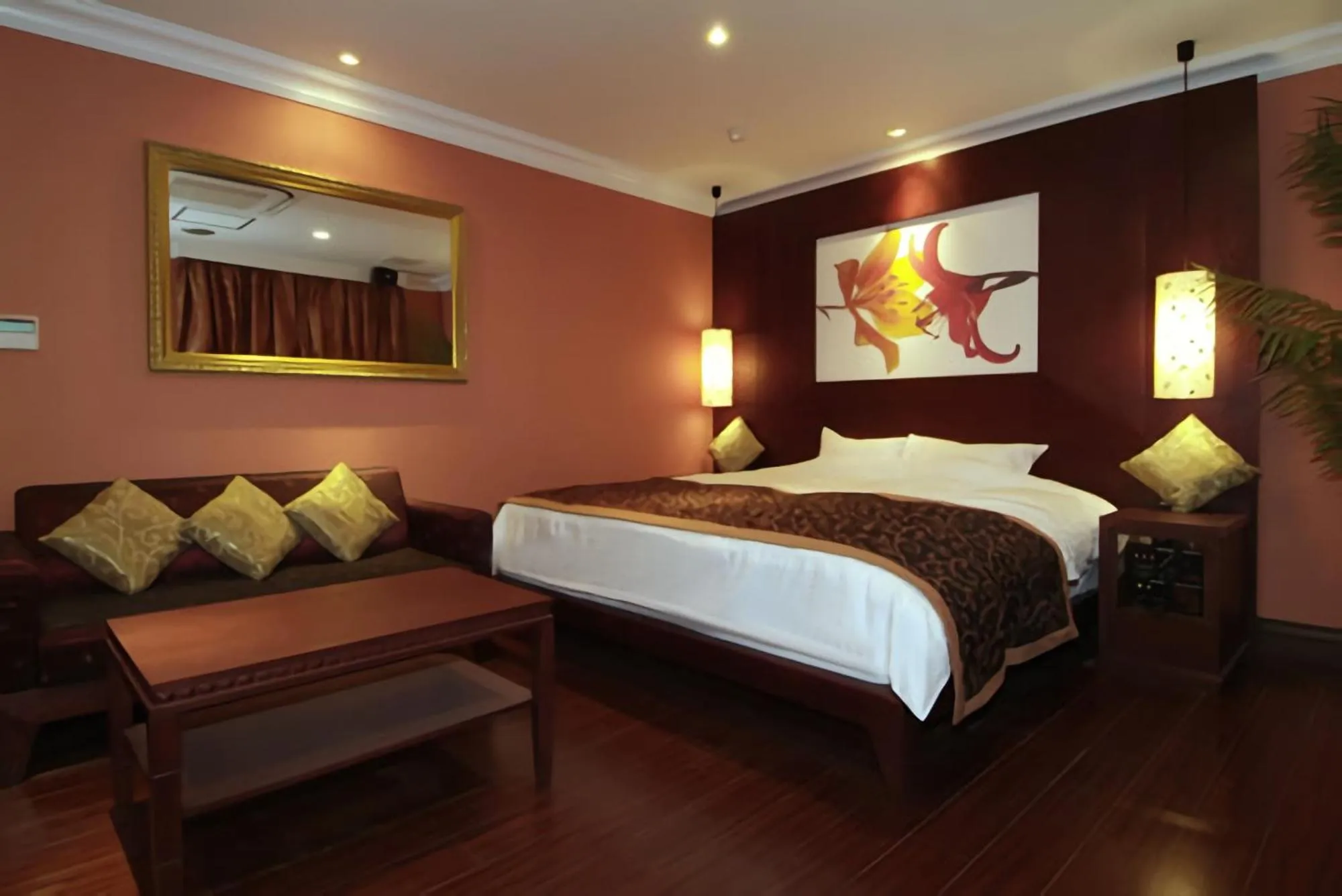 Bed in Hotel Cuna Kyoto Love Hotel