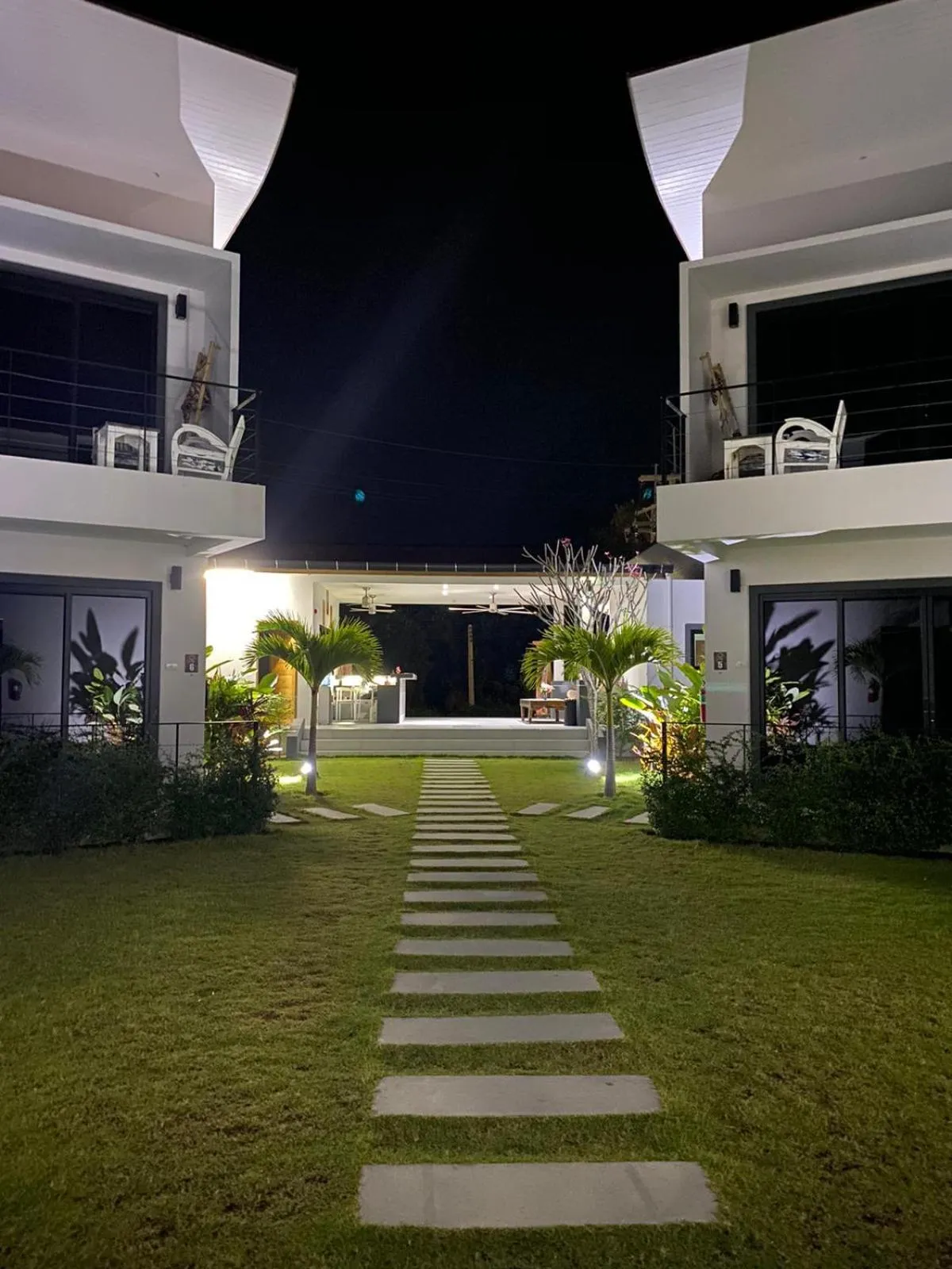 la plage resort & beach club