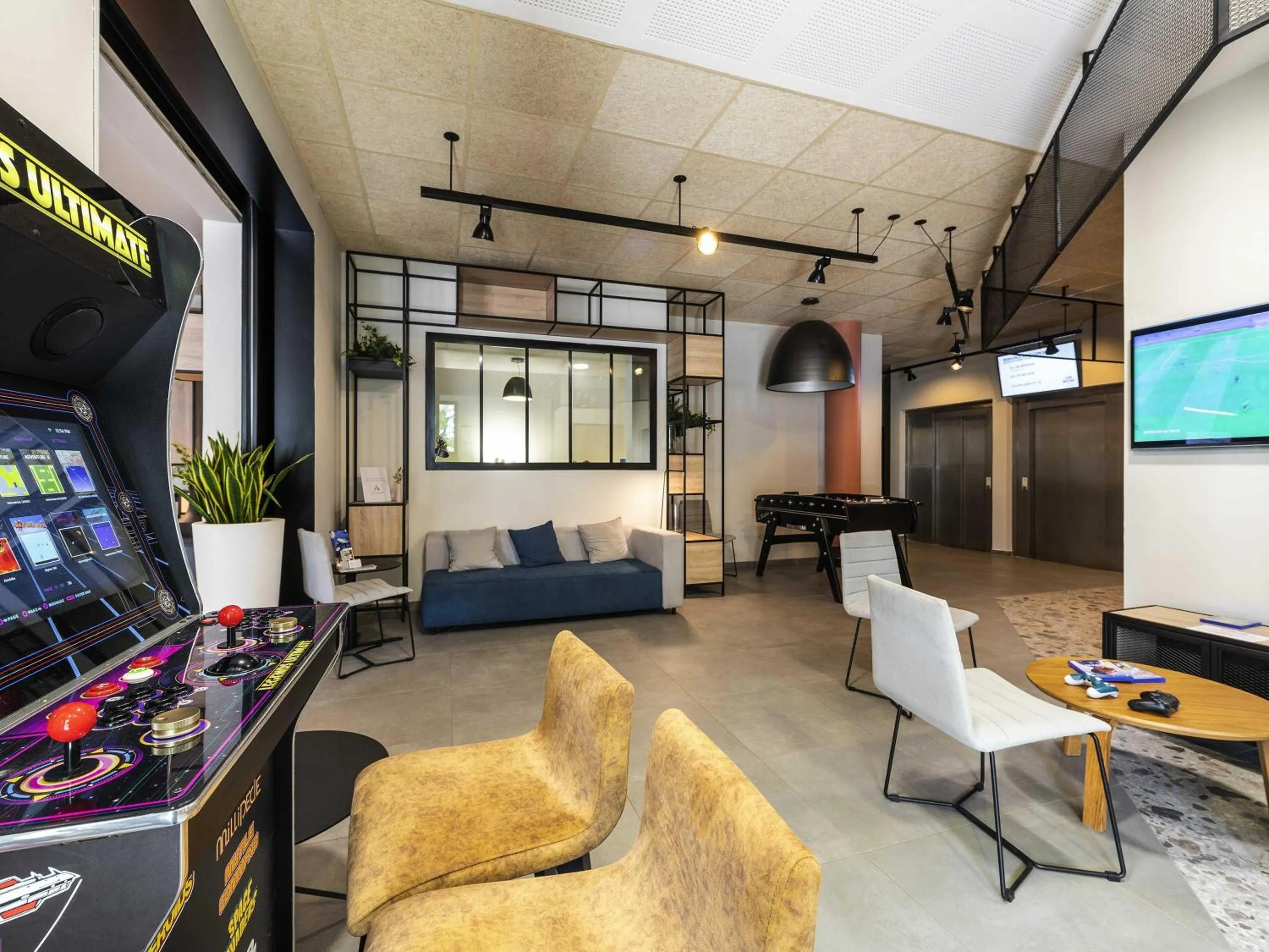 Property building in ibis Lyon Sud Oullins