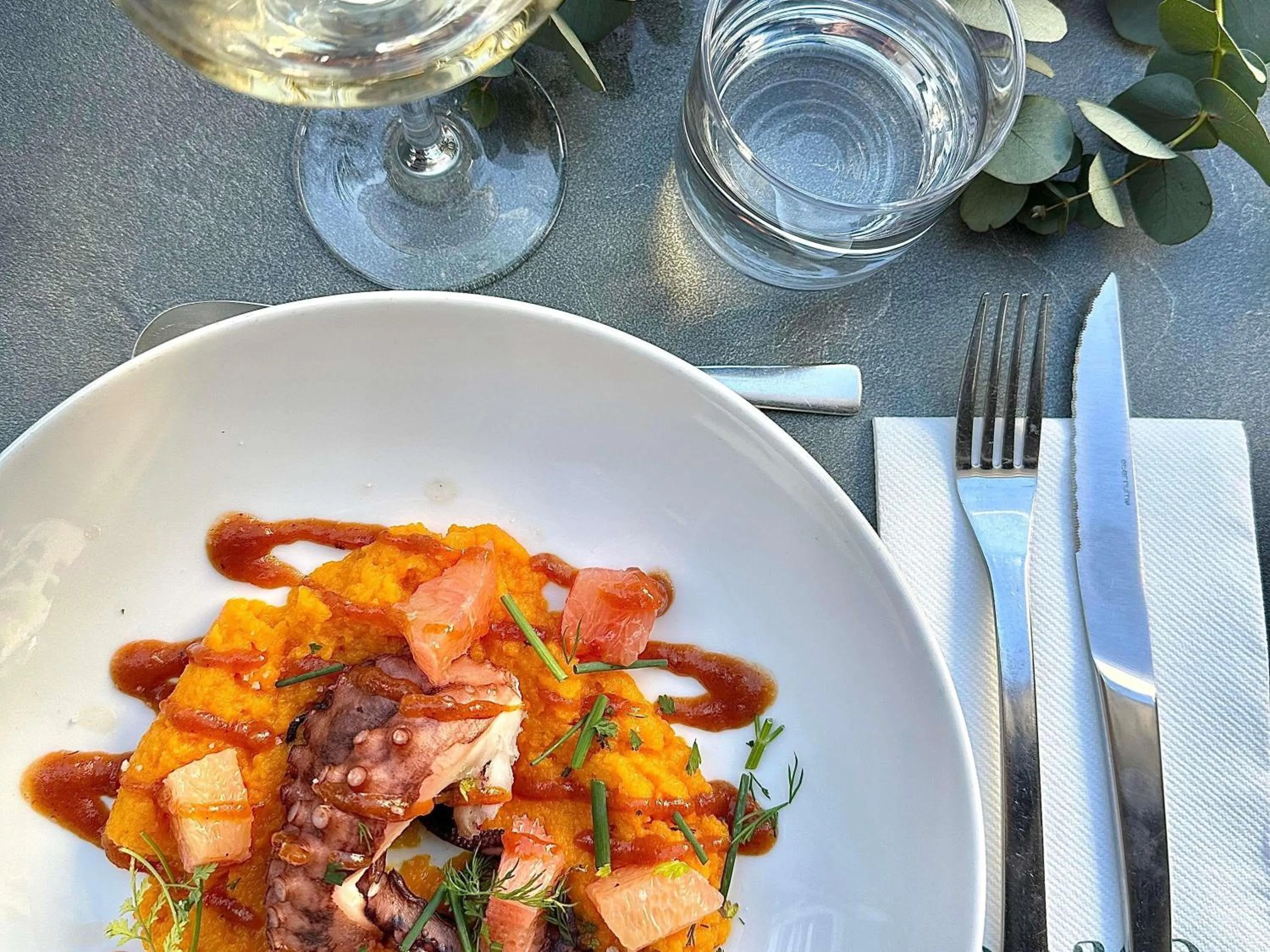 Restaurant/places to eat in ibis Lyon Sud Oullins