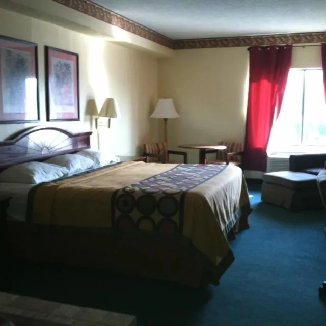 King Room - Smoking  in Super 8 by Wyndham Piedmont Greenville Area