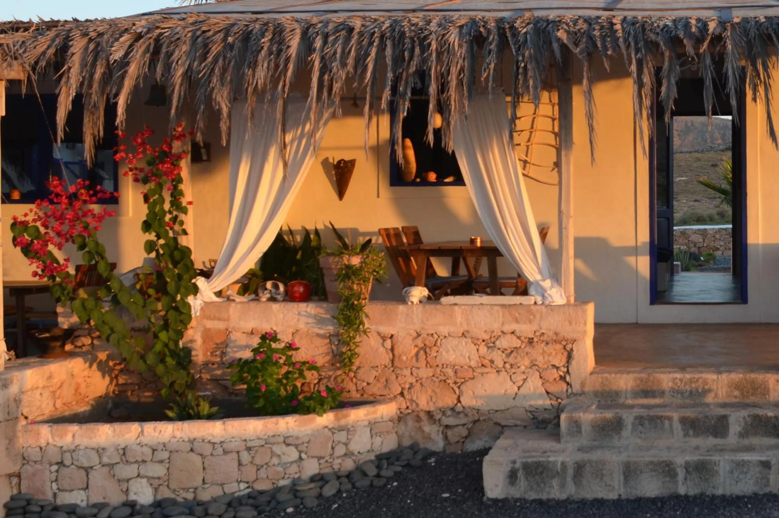 Facade/entrance in Spinguera Ecolodge