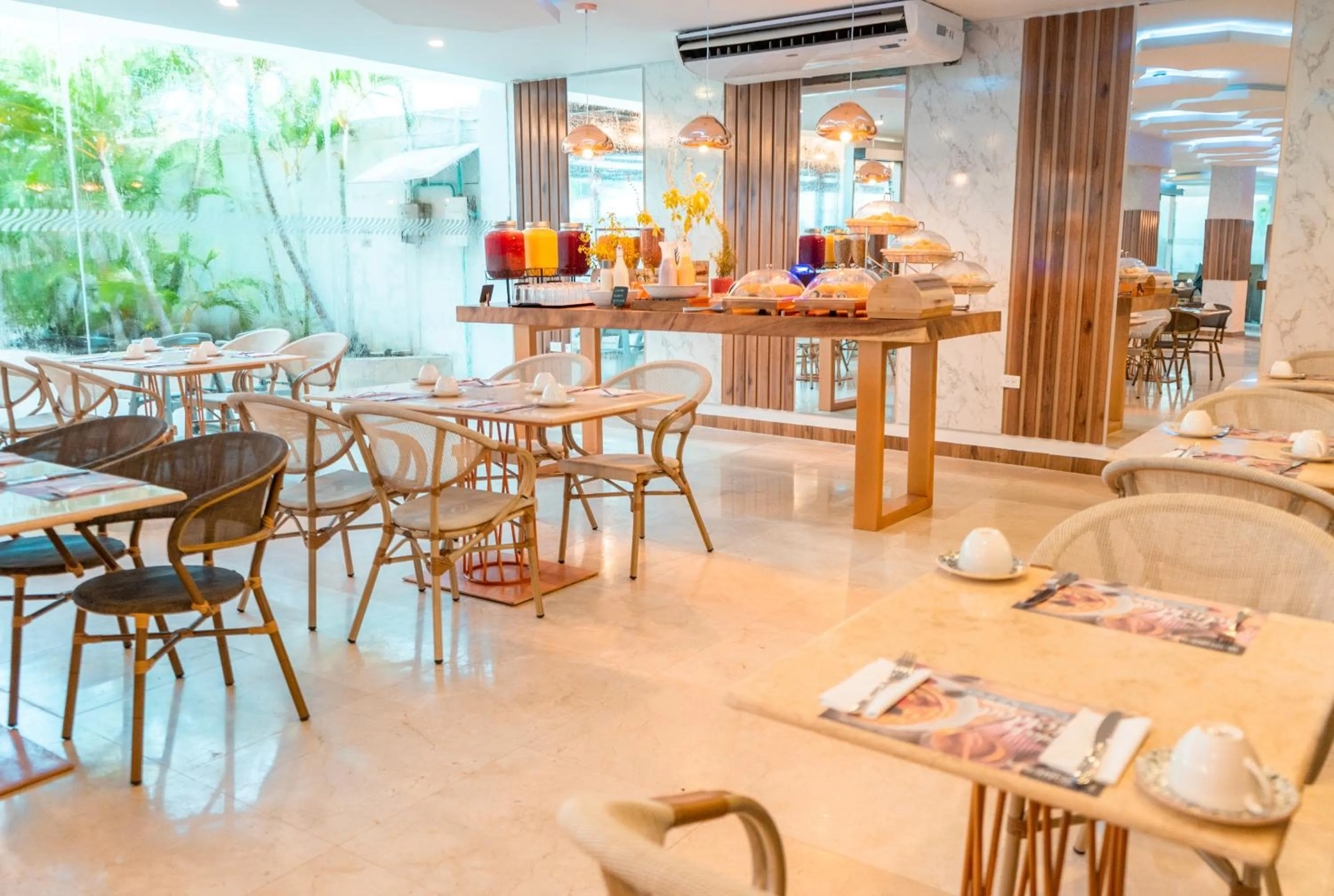 Restaurant/places to eat in Sonesta Hotel Cartagena