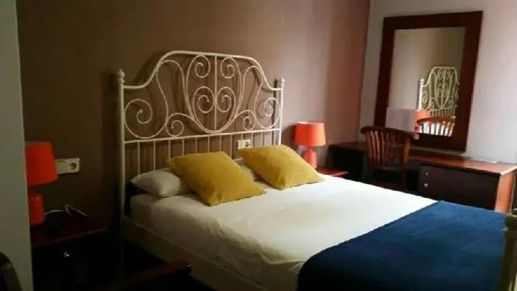 Double or Twin Room in Hostal LK Barcelona Double or Twin Room in Hostal LK Barcelona