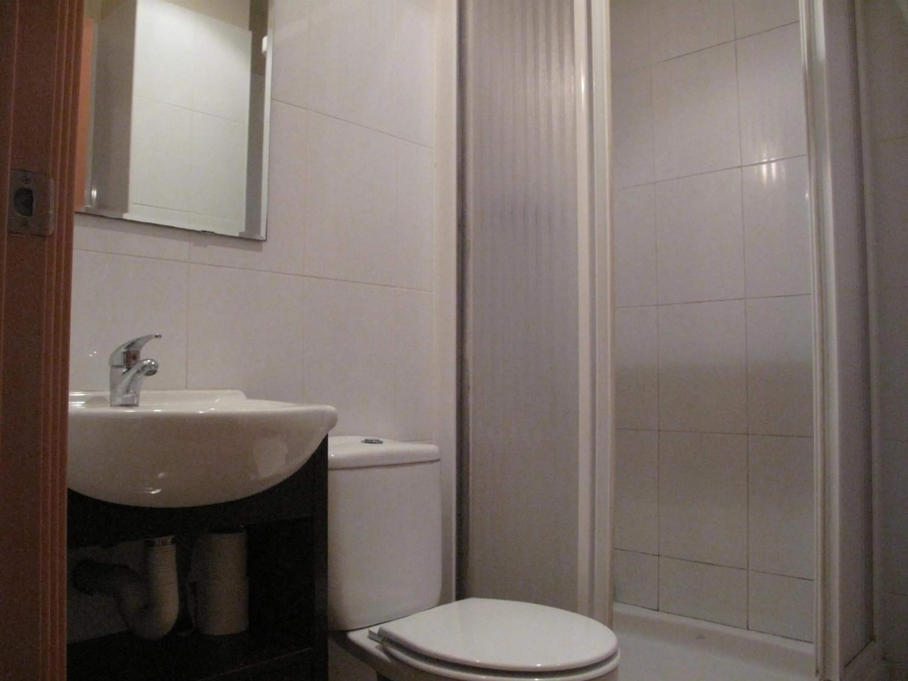 Single Room in Hostal LK Barcelona