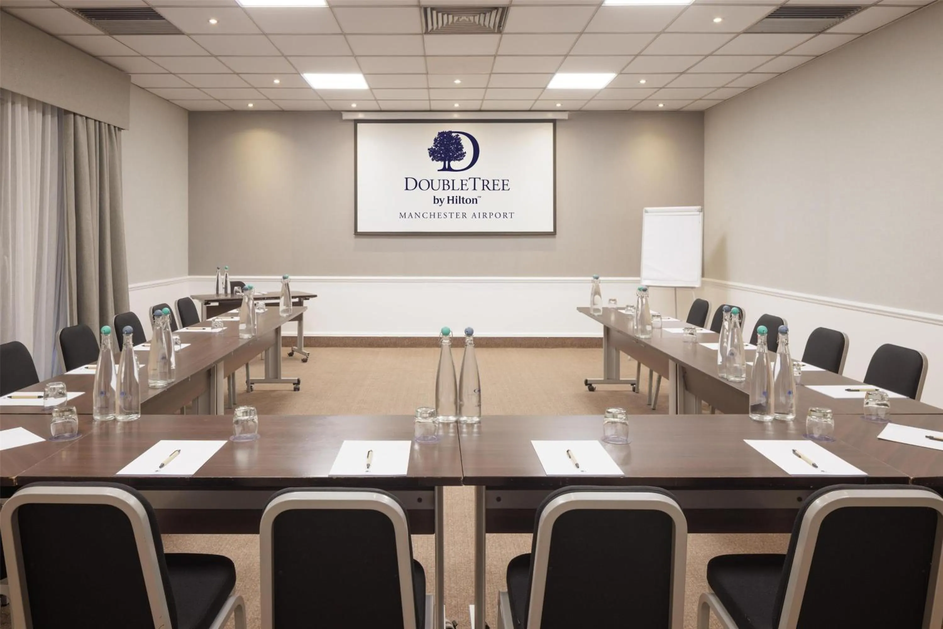 Meeting/conference room in DoubleTree by Hilton Manchester Airport