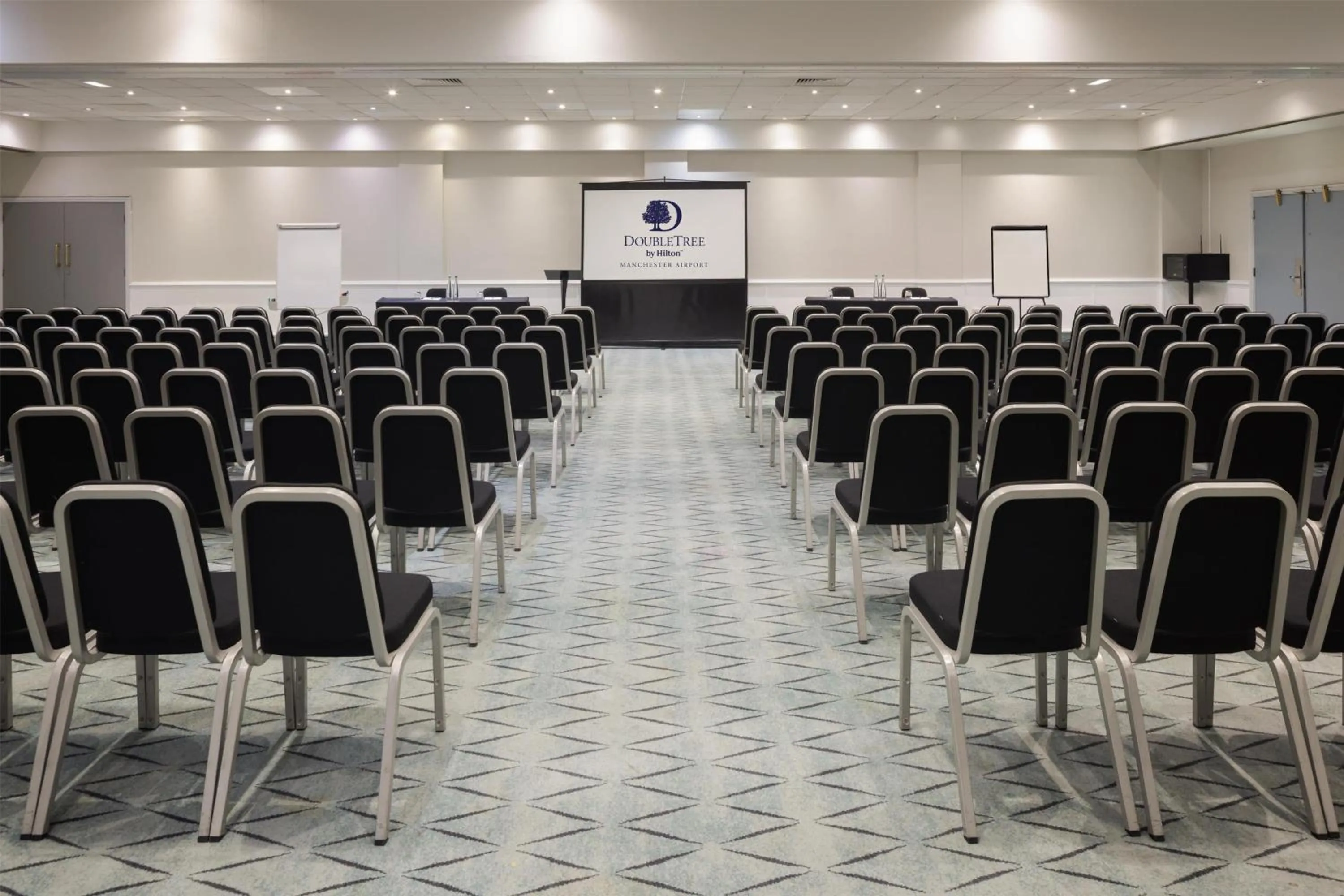 Meeting/conference room in DoubleTree by Hilton Manchester Airport