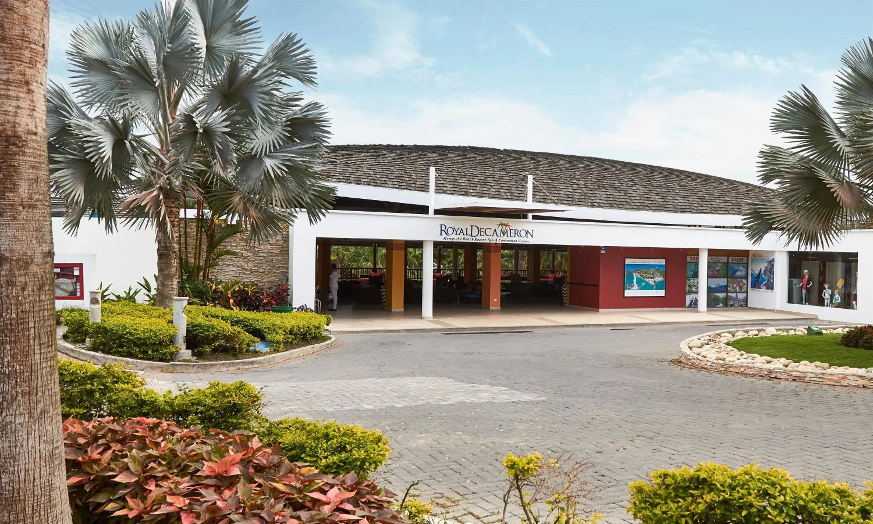 Property building in Royal Decameron Mompiche - All Inclusive