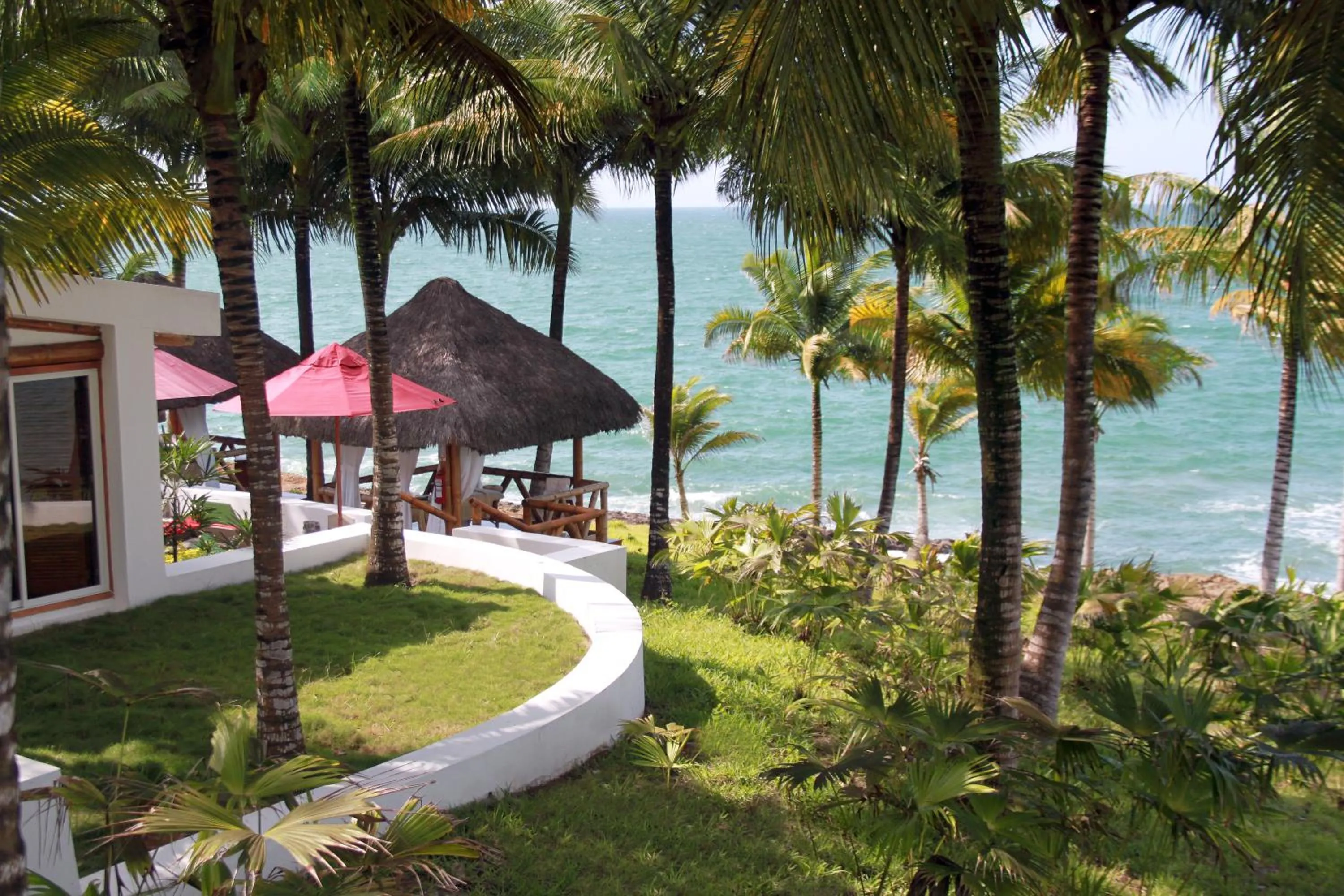 Day in Royal Decameron Mompiche - All Inclusive