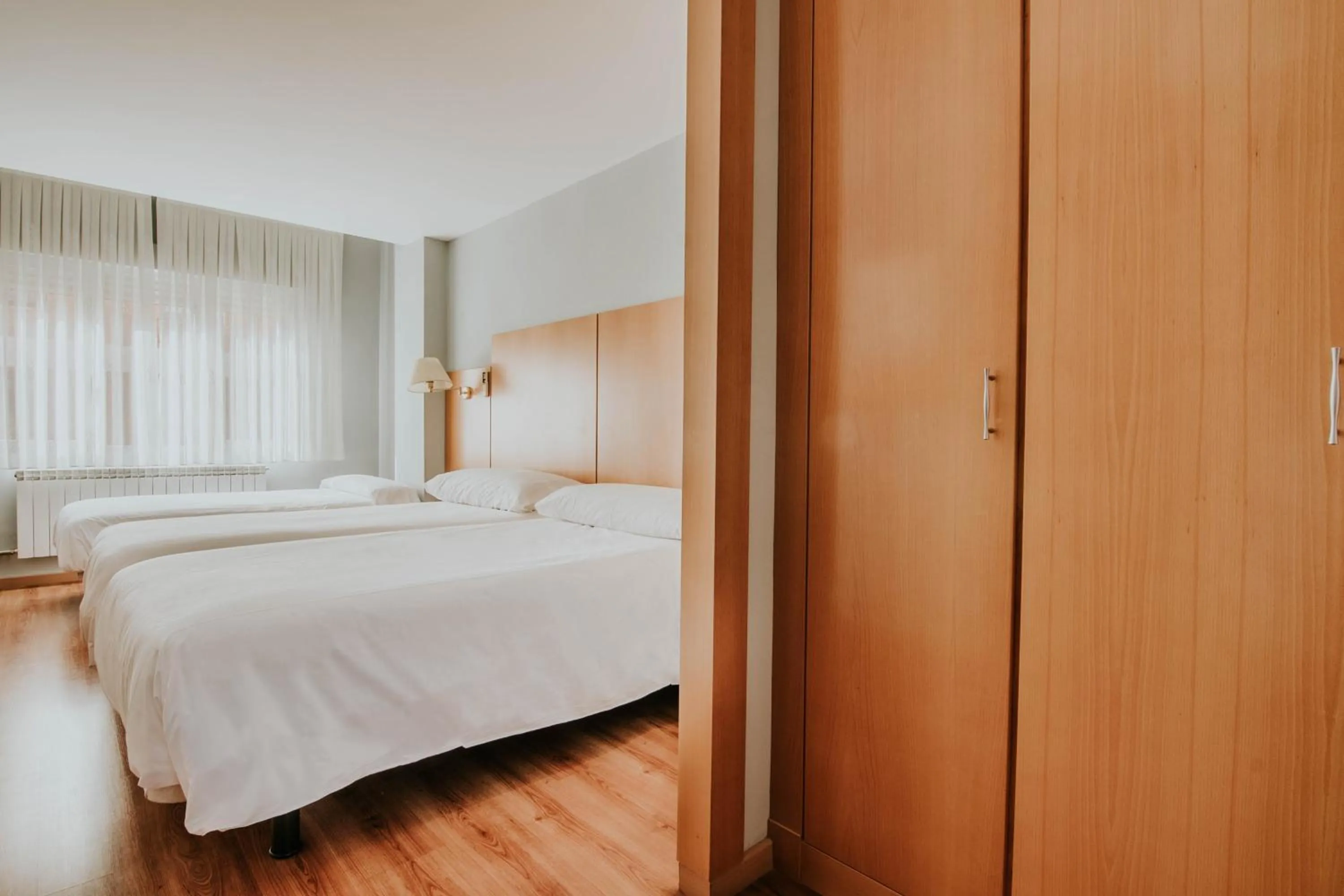 Bedroom, Bed in Hotel Isasa