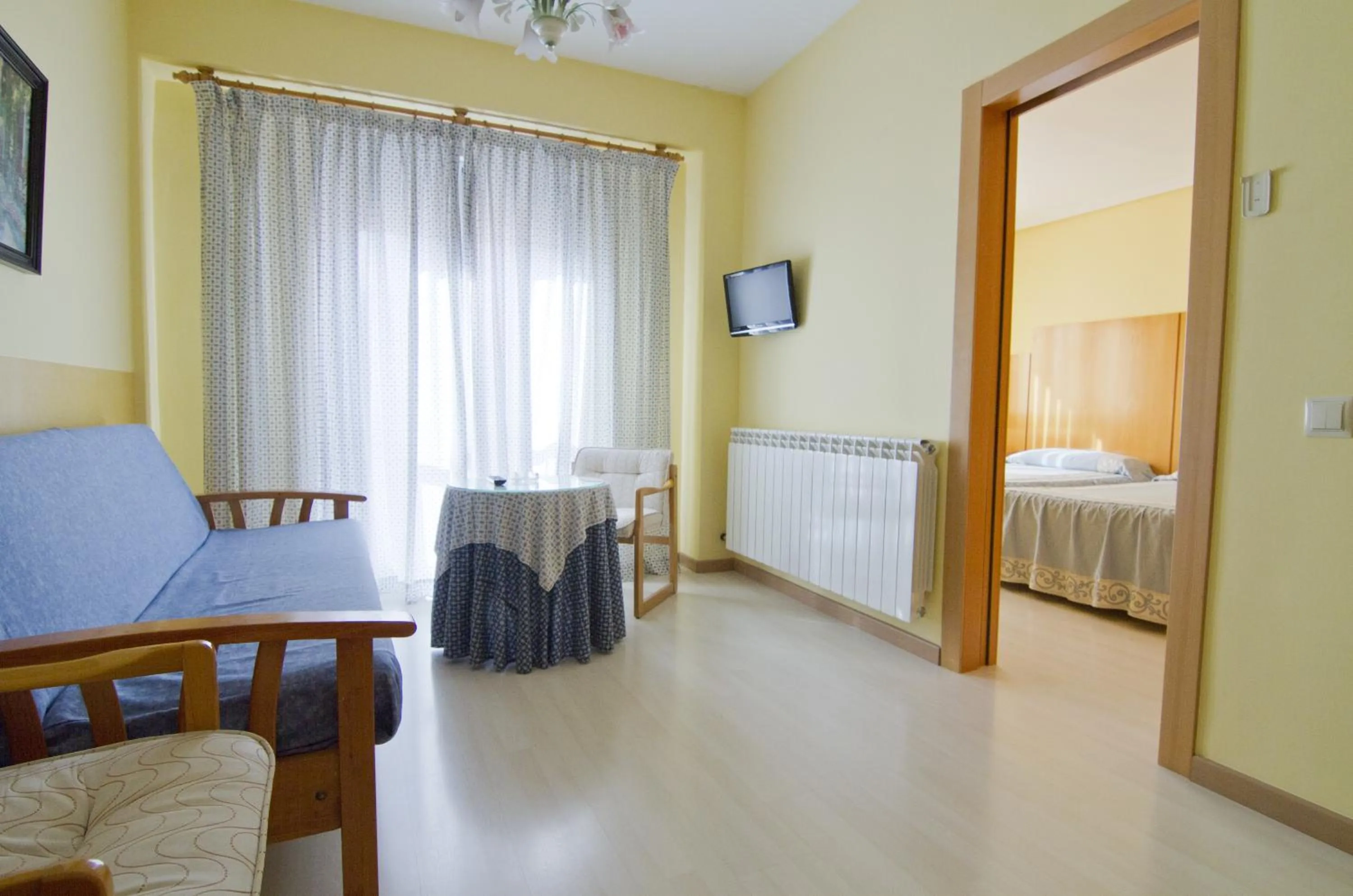 Day, Bed in Hotel Isasa