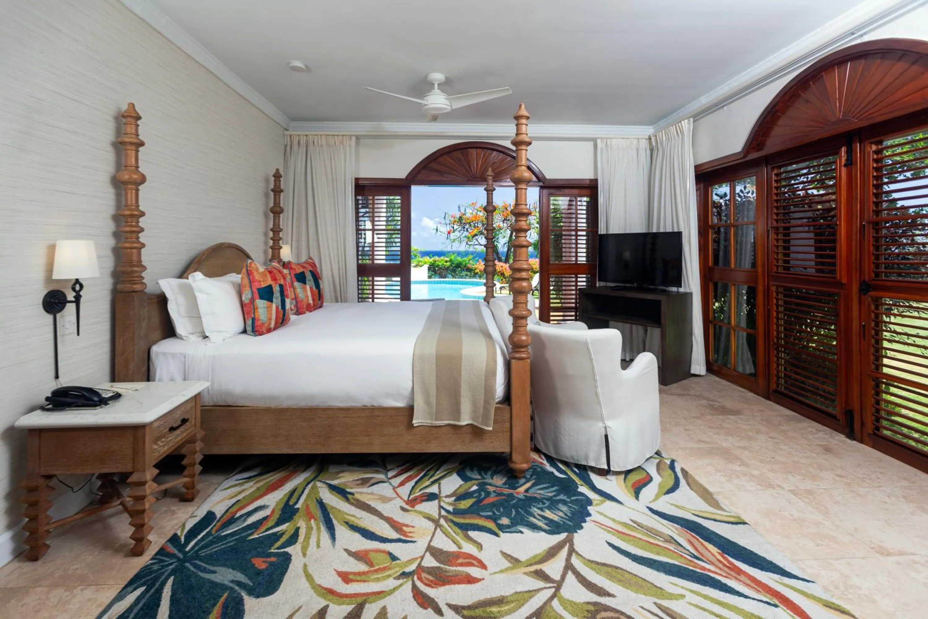 Bed in Cap Maison Resort & Spa