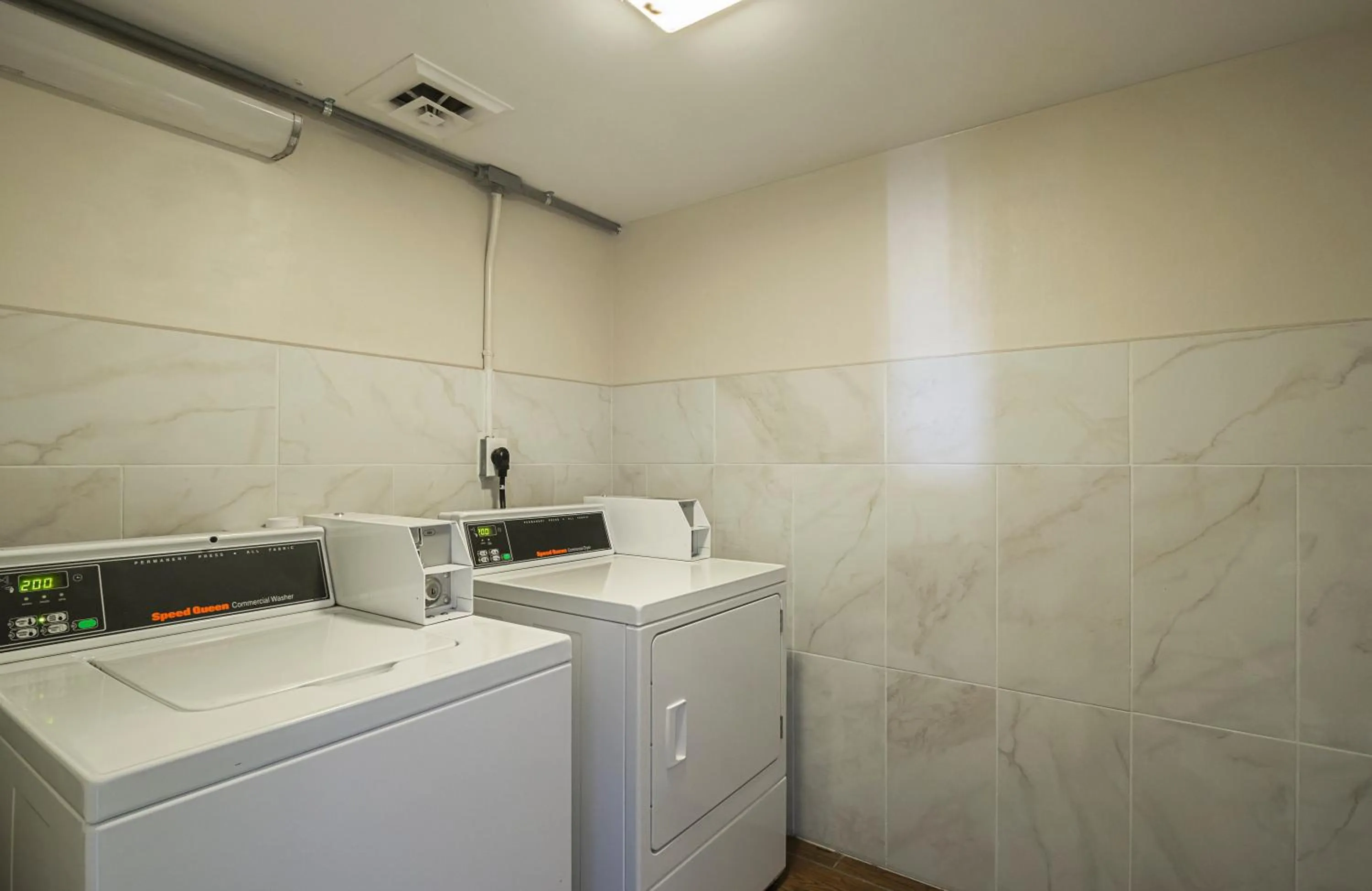 Other in Red Roof Inn & Suites Scottsboro