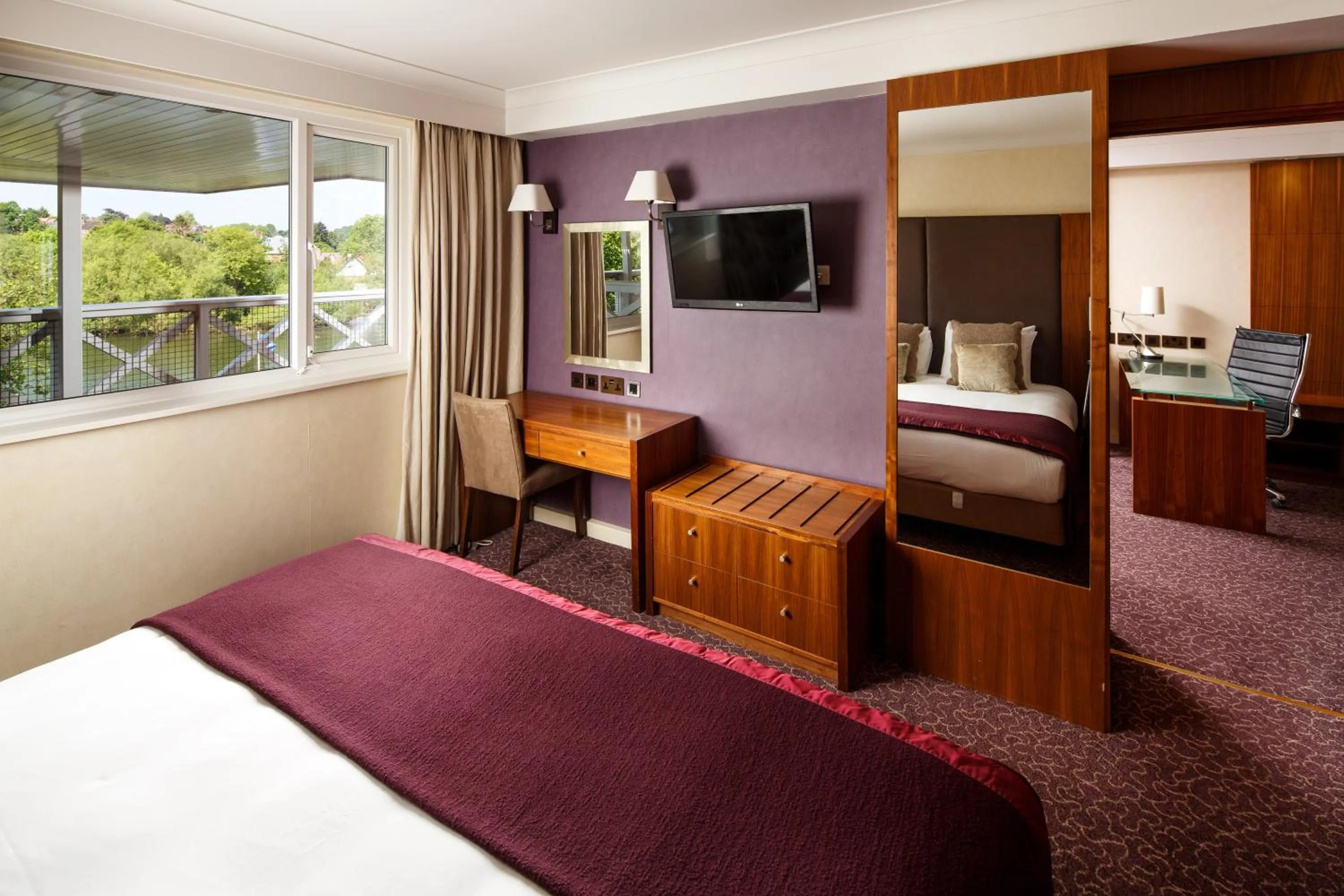 Photo of the whole room in Crowne Plaza Reading