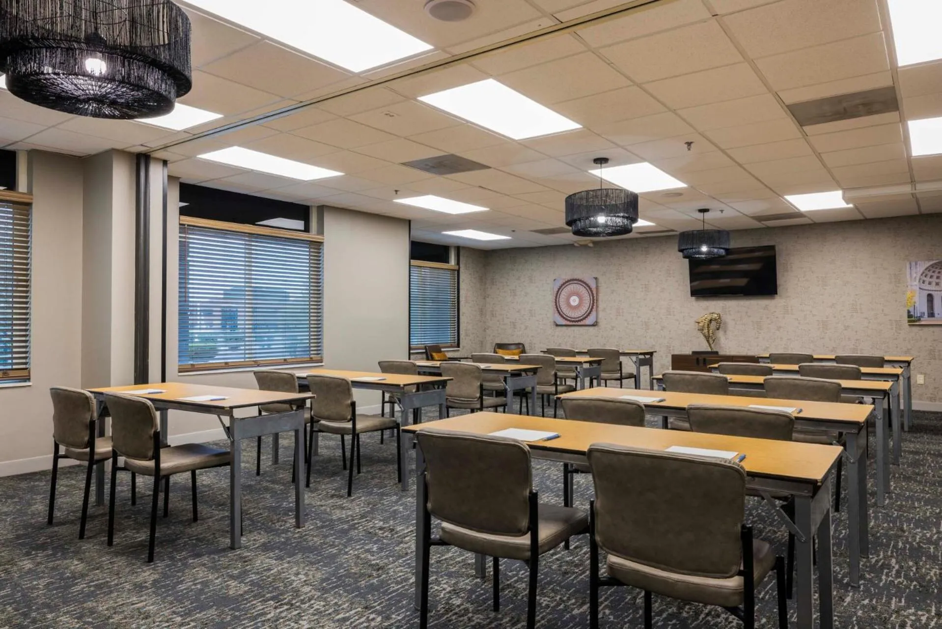 Meeting/conference room in Four Points by Sheraton Columbus-Polaris