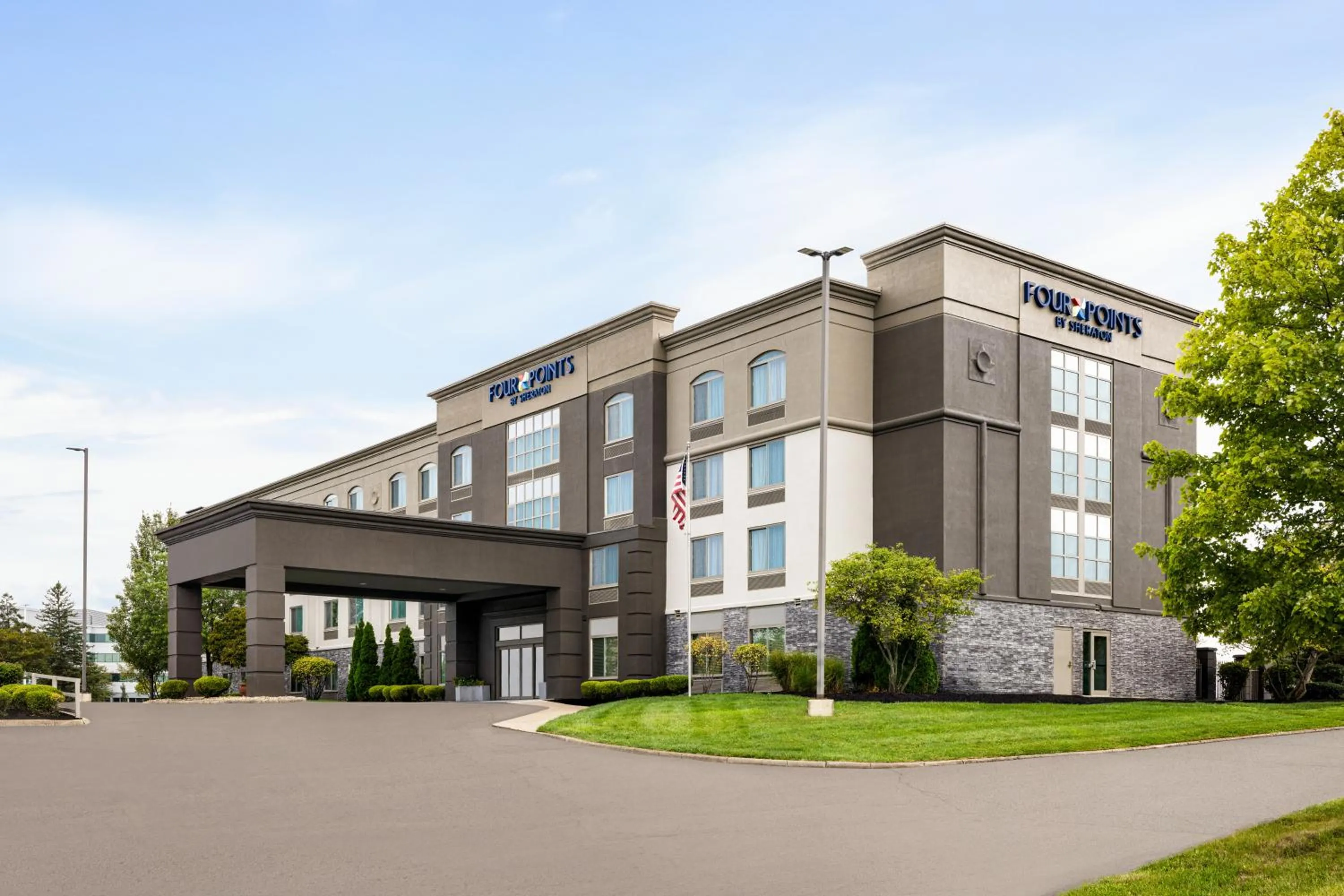 Property building in Four Points by Sheraton Columbus-Polaris