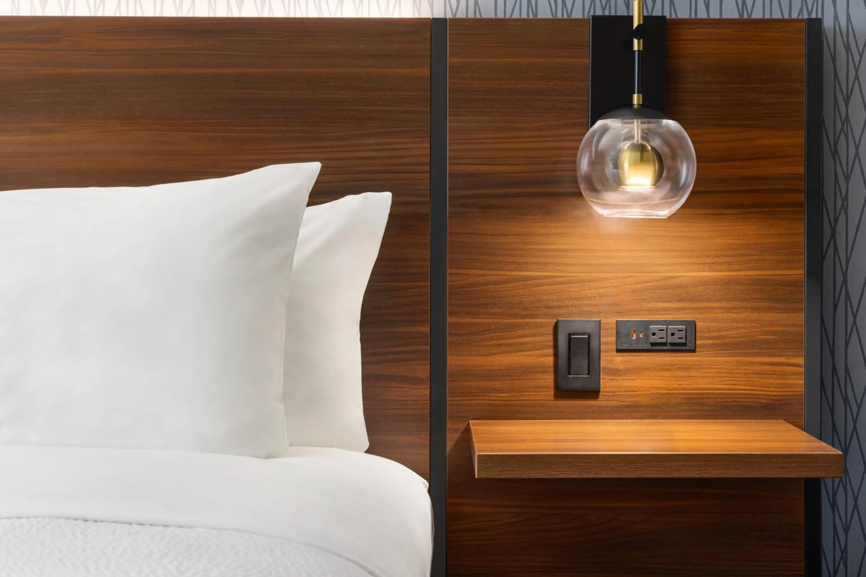 Bed in Four Points by Sheraton Columbus-Polaris