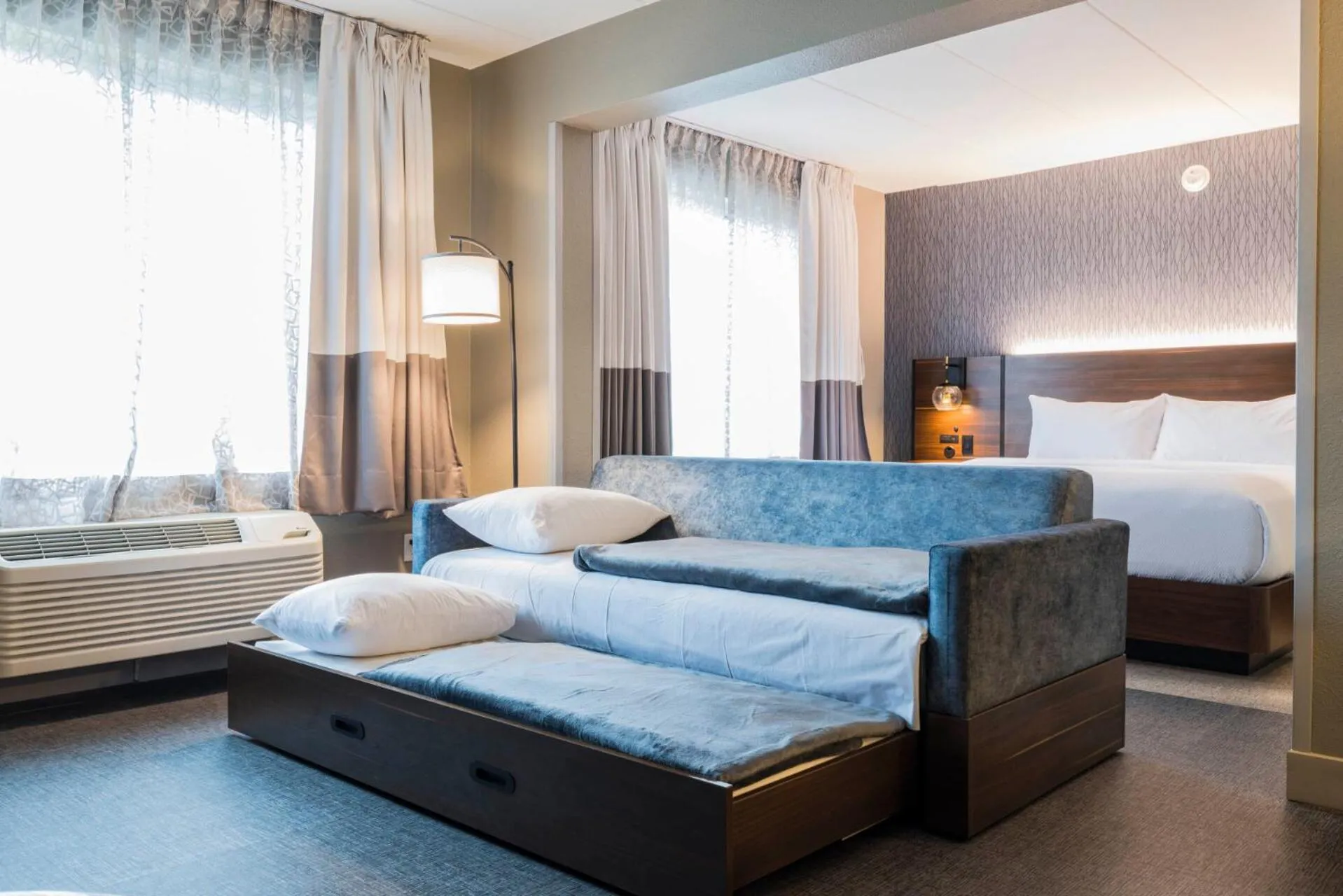 Bed in Four Points by Sheraton Columbus-Polaris
