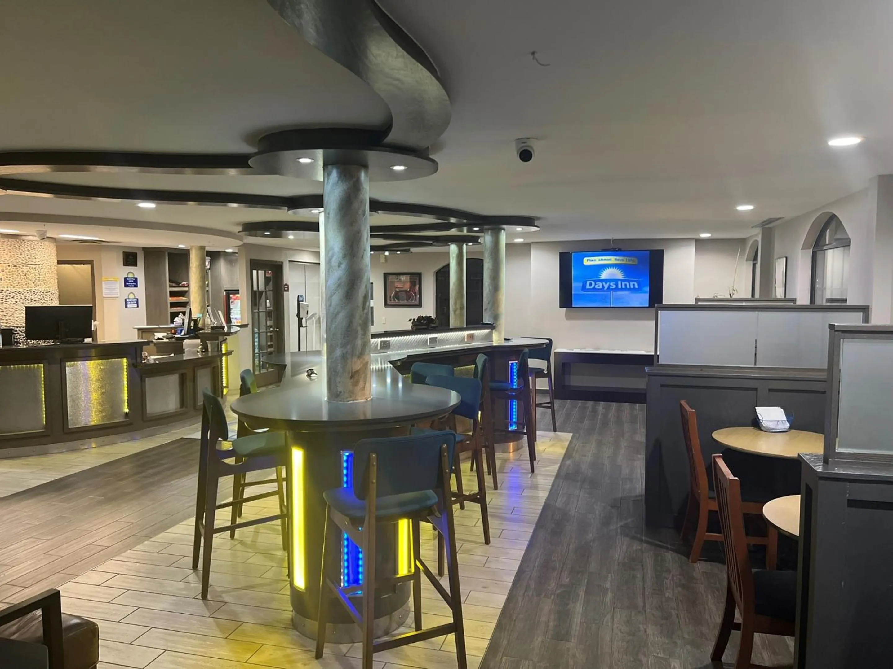 Restaurant/places to eat in Days Inn by Wyndham Fayetteville