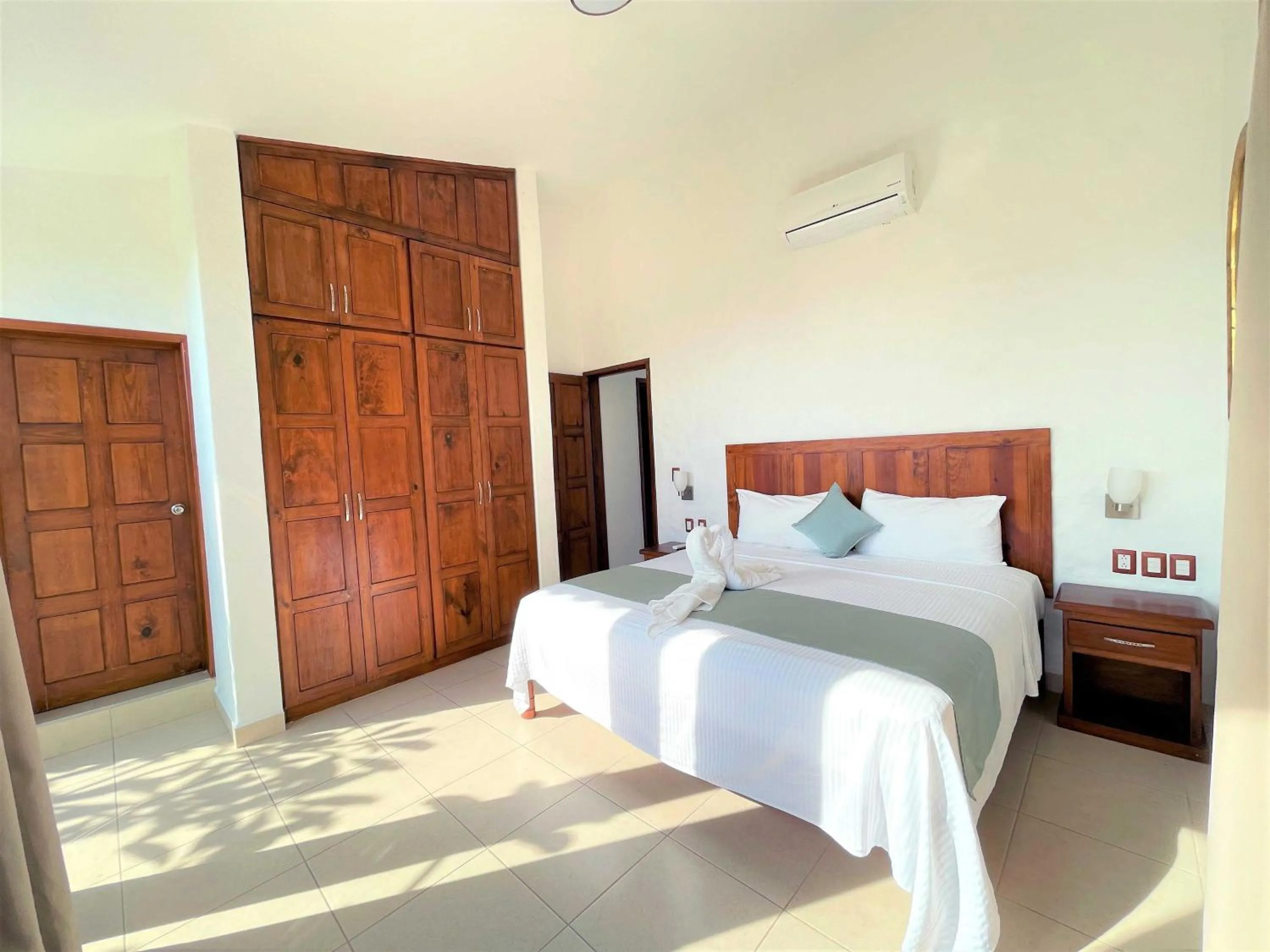 Bedroom, Bed in Villas & Resort Luz de Luna