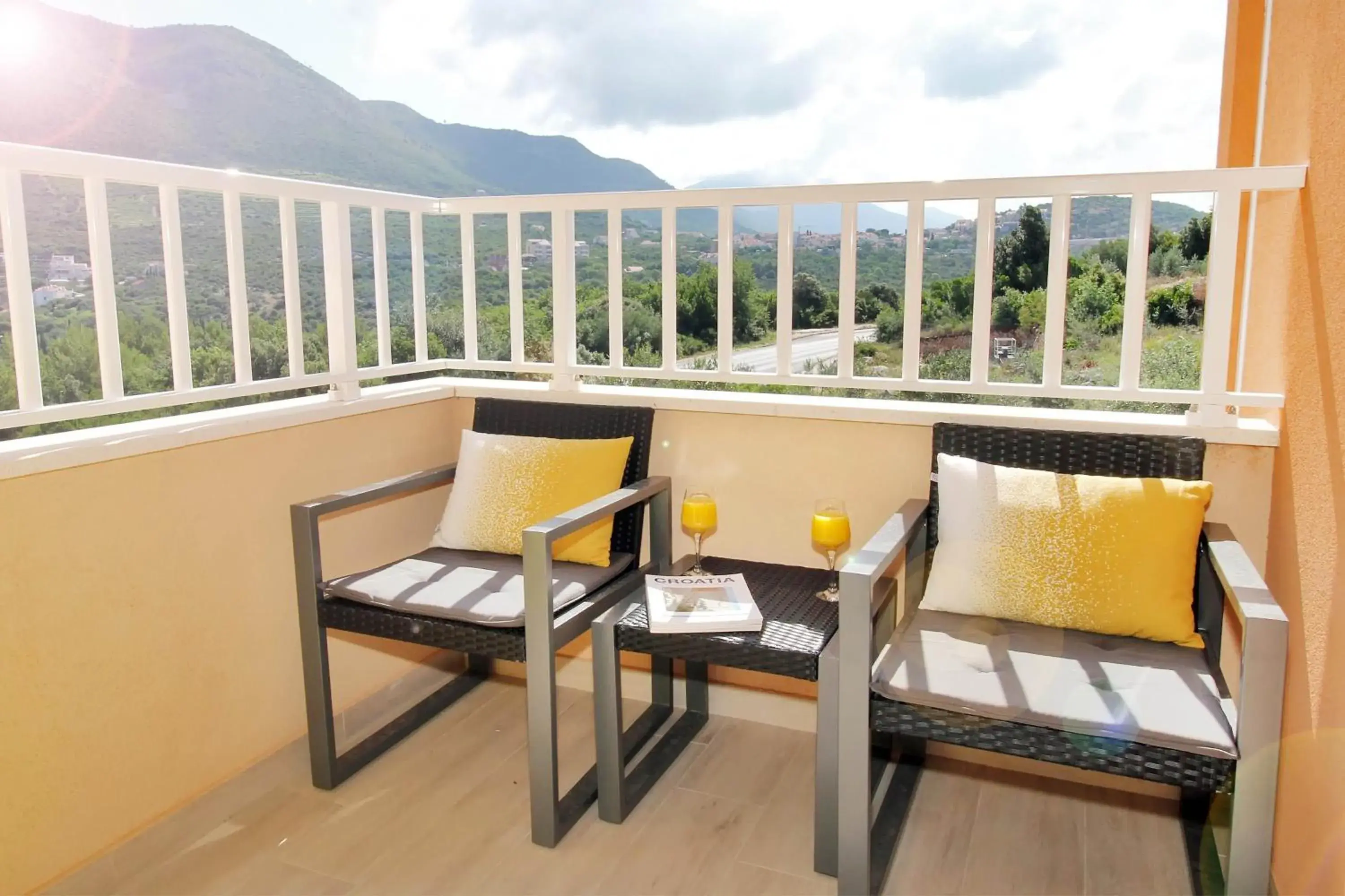 Bacan Family Apartments Bacan Family Apartments