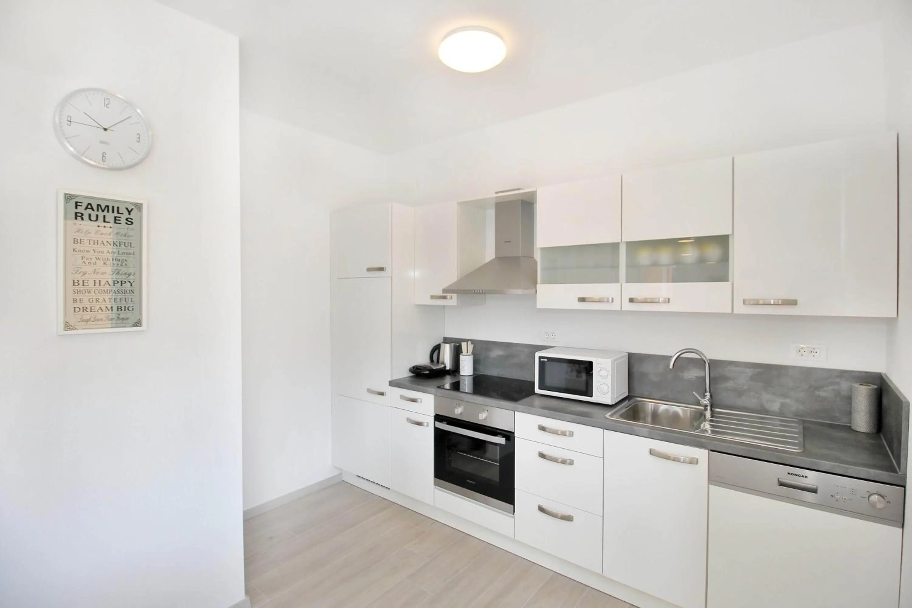 Kitchen or kitchenette in Bacan Family Apartments