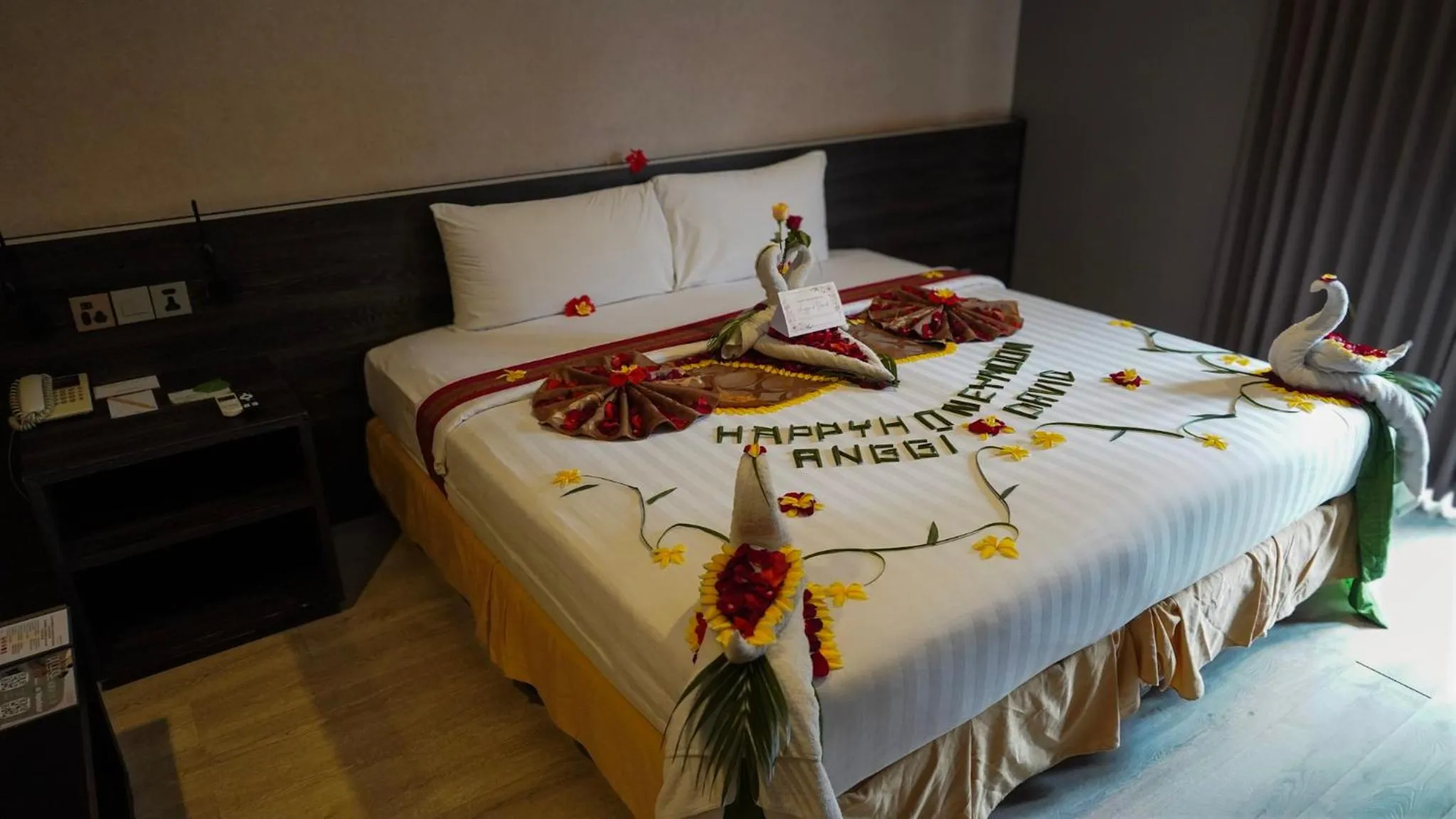 Property building, Bed in Grand Kuta Hotel and Residence