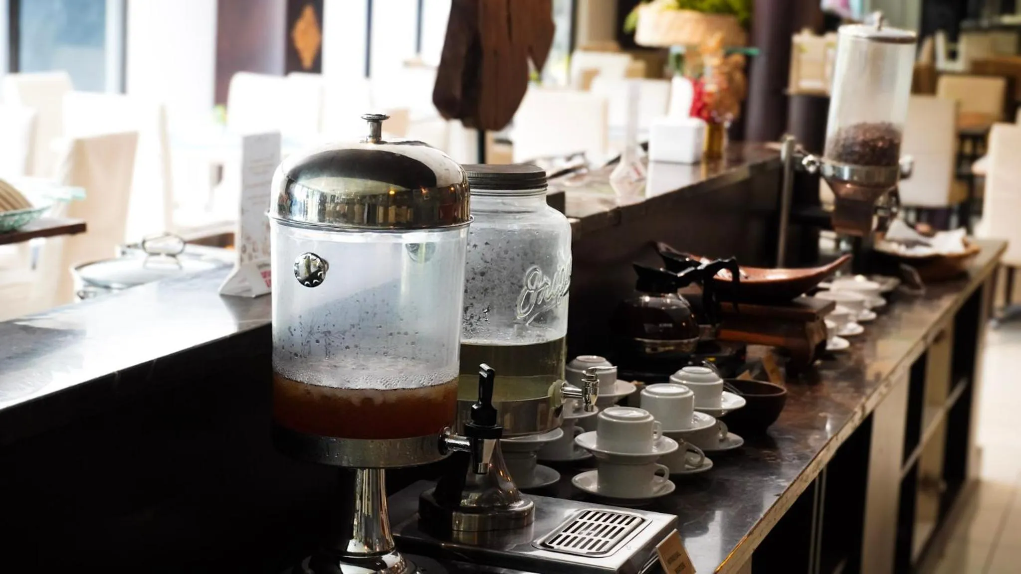 Restaurant/places to eat in Grand Kuta Hotel and Residence