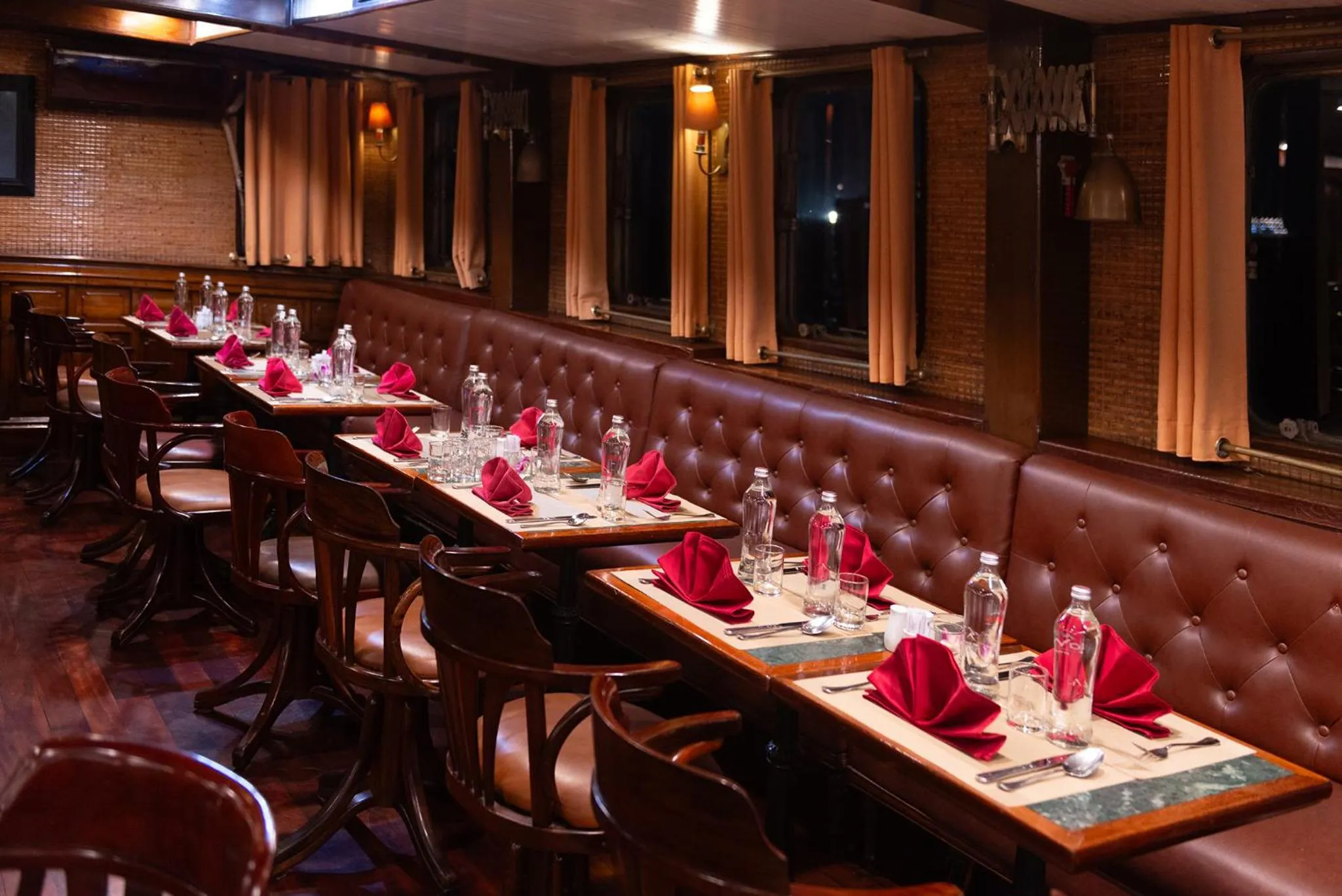 Restaurant/places to eat in Emeraude Classic Cruises