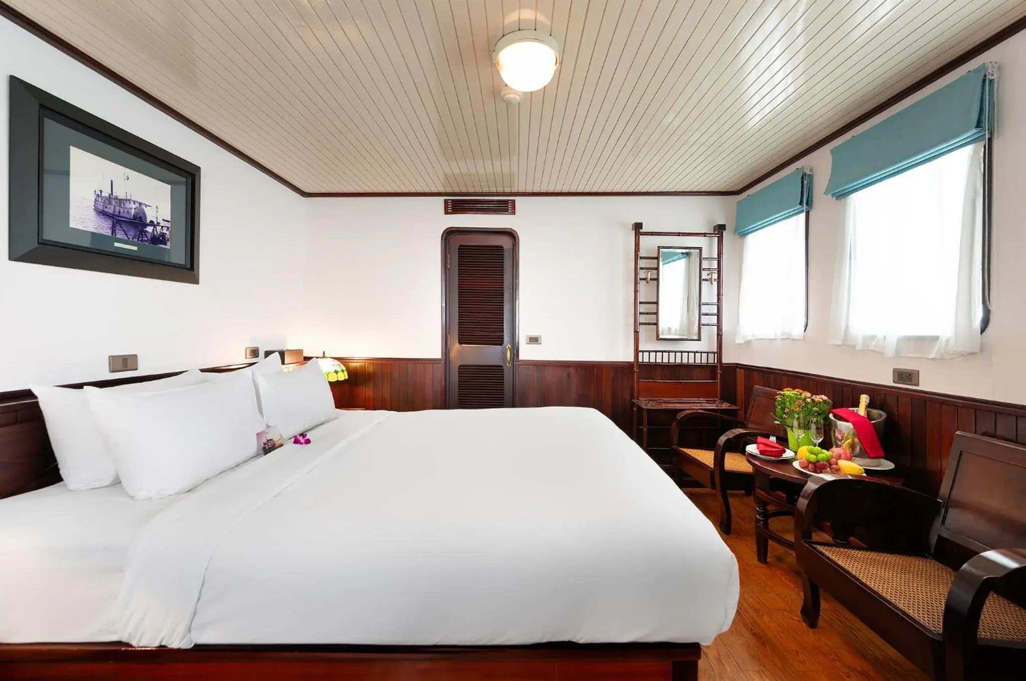 Suite Double with Sea View - single occupancy - 2 Days 1 Night in Emeraude Classic Cruises Suite Double with Sea View - single occupancy - 2 Days 1 Night in Emeraude Classic Cruises