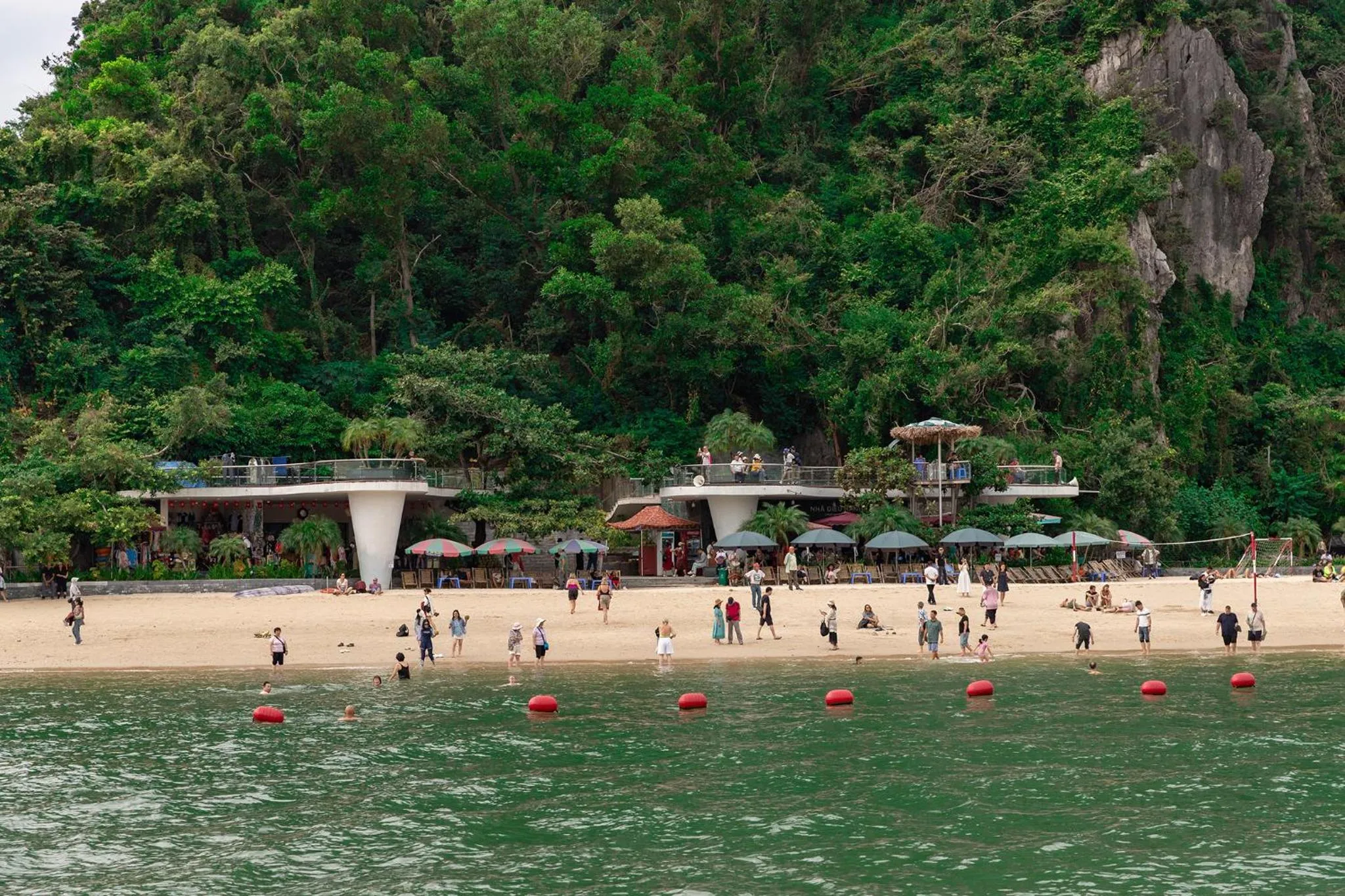 Beach in Emeraude Classic Cruises