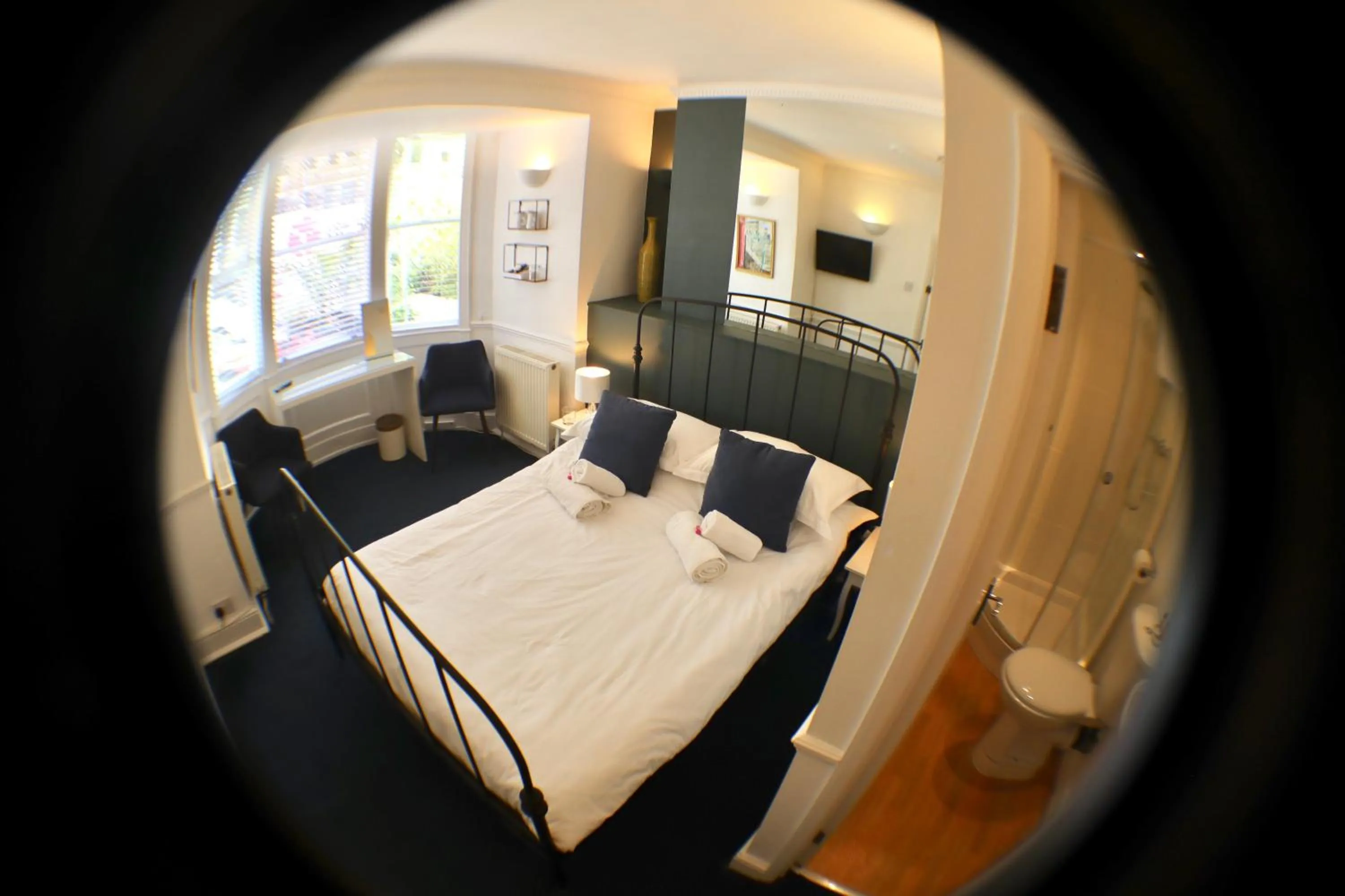 Bathroom, Bed in Colson House