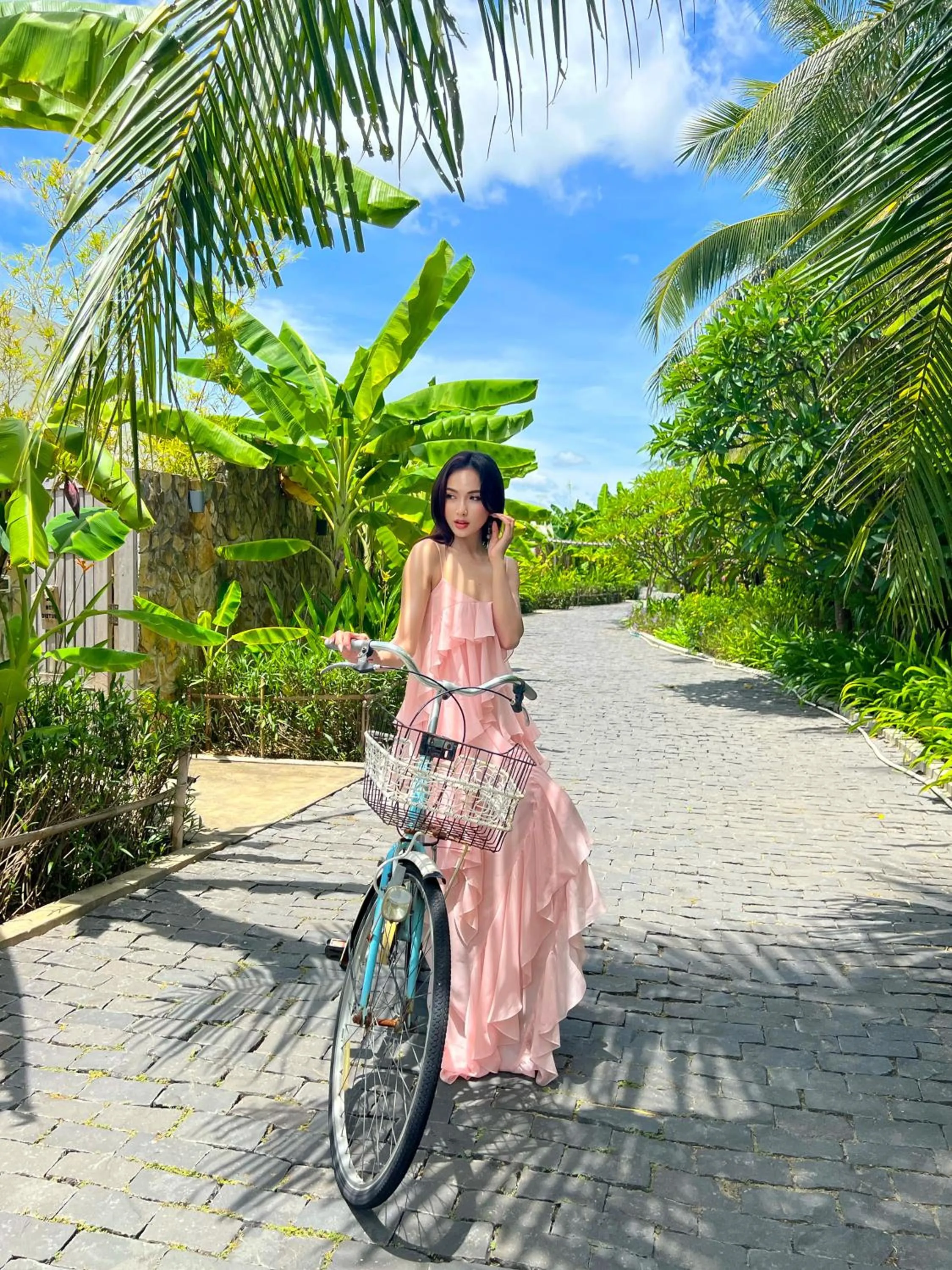 People in Que Toi Village Resort Phu Yen