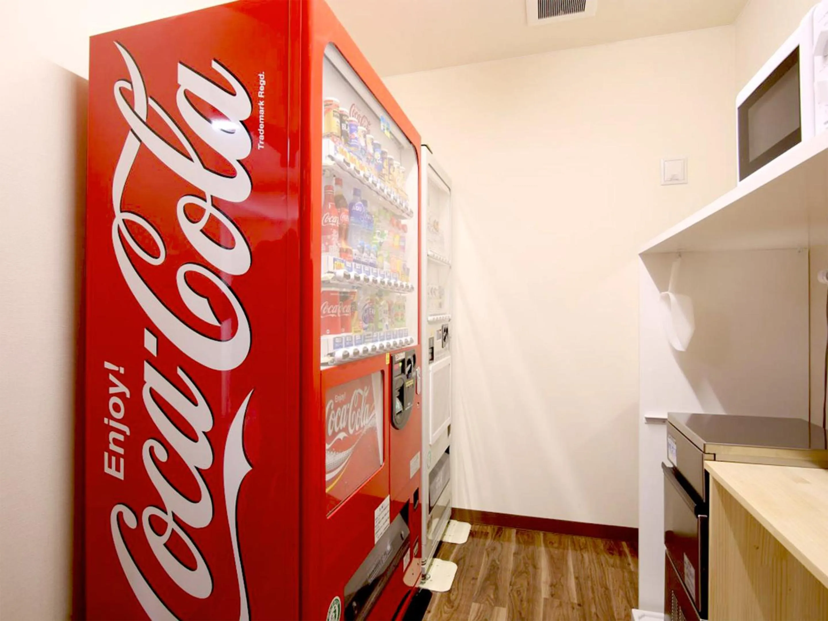 Drinks in Lodge Koropokkuru