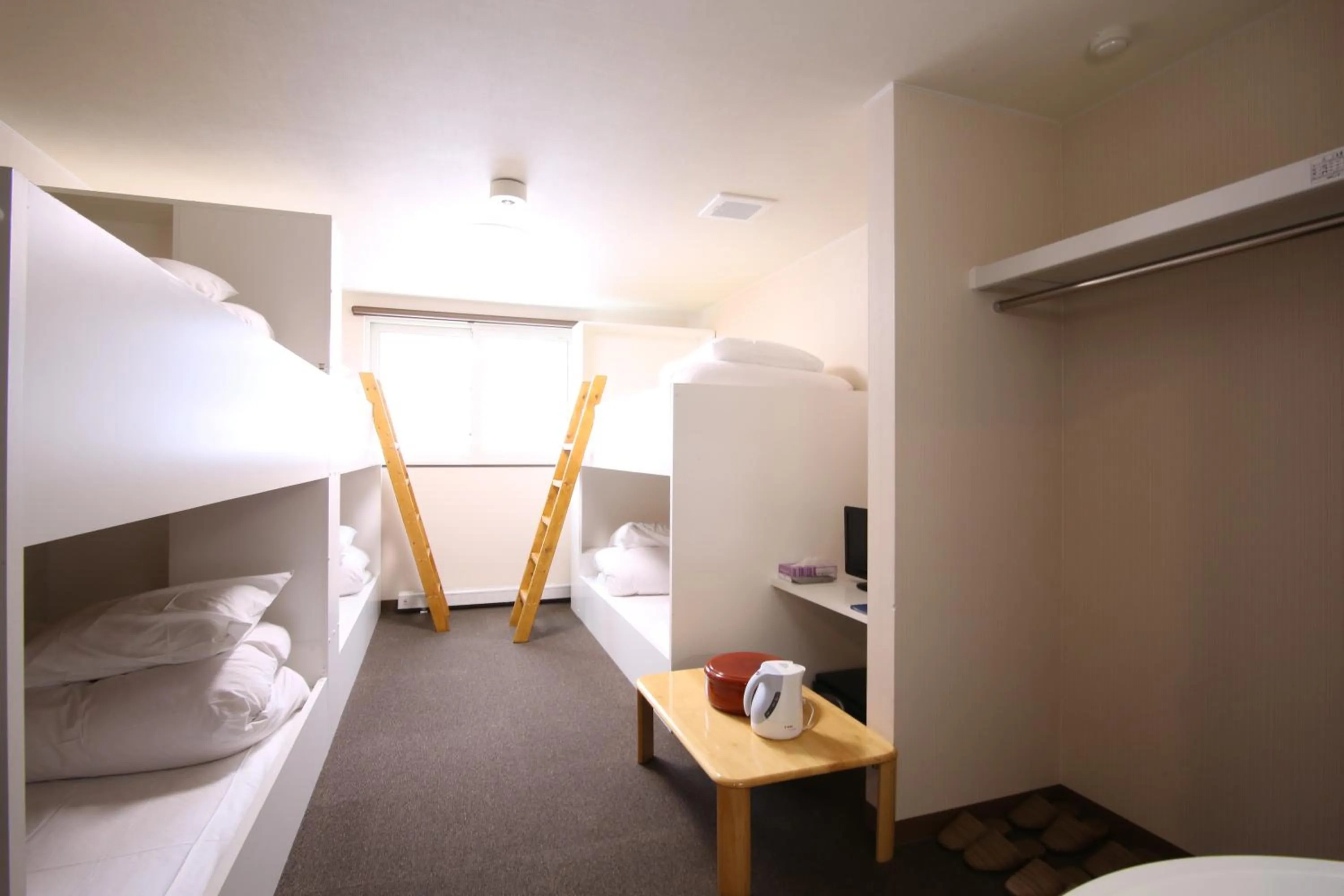 bunk bed, Bed in Lodge Koropokkuru