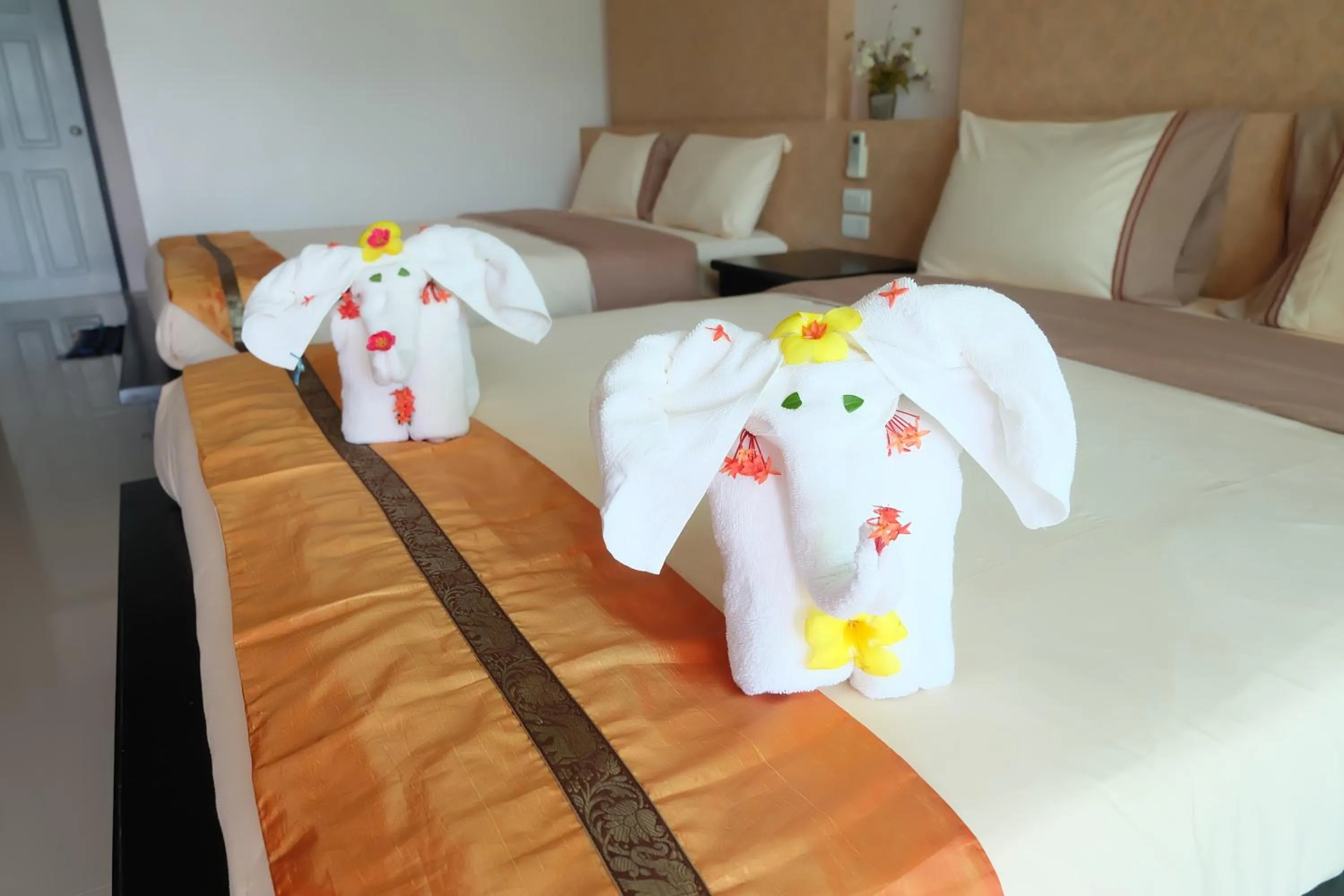 Bed in Chokdee Resort