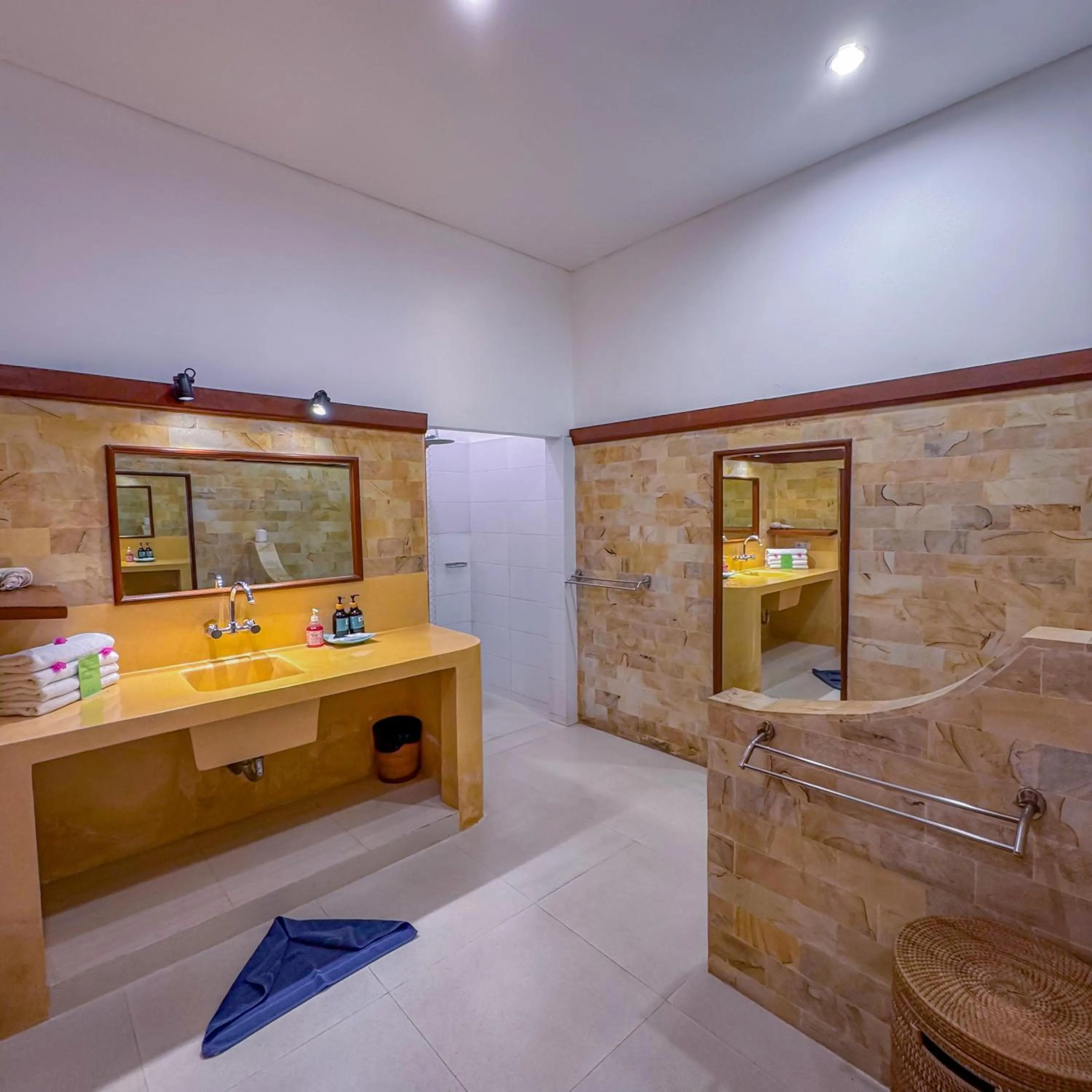 Bathroom in Bali Dyana Villas