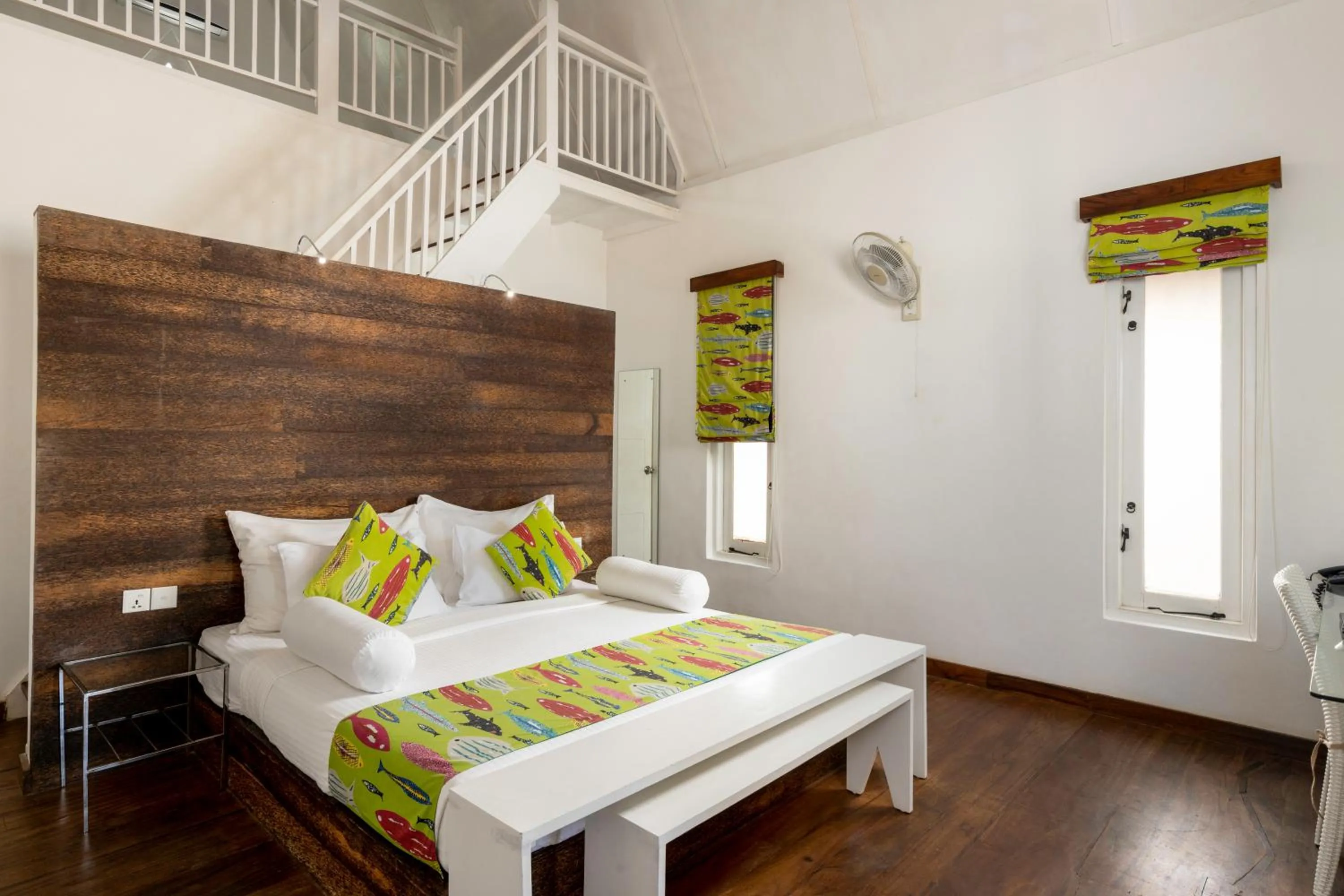 Bed in Maalu Maalu Resort & Spa - Thema Collection