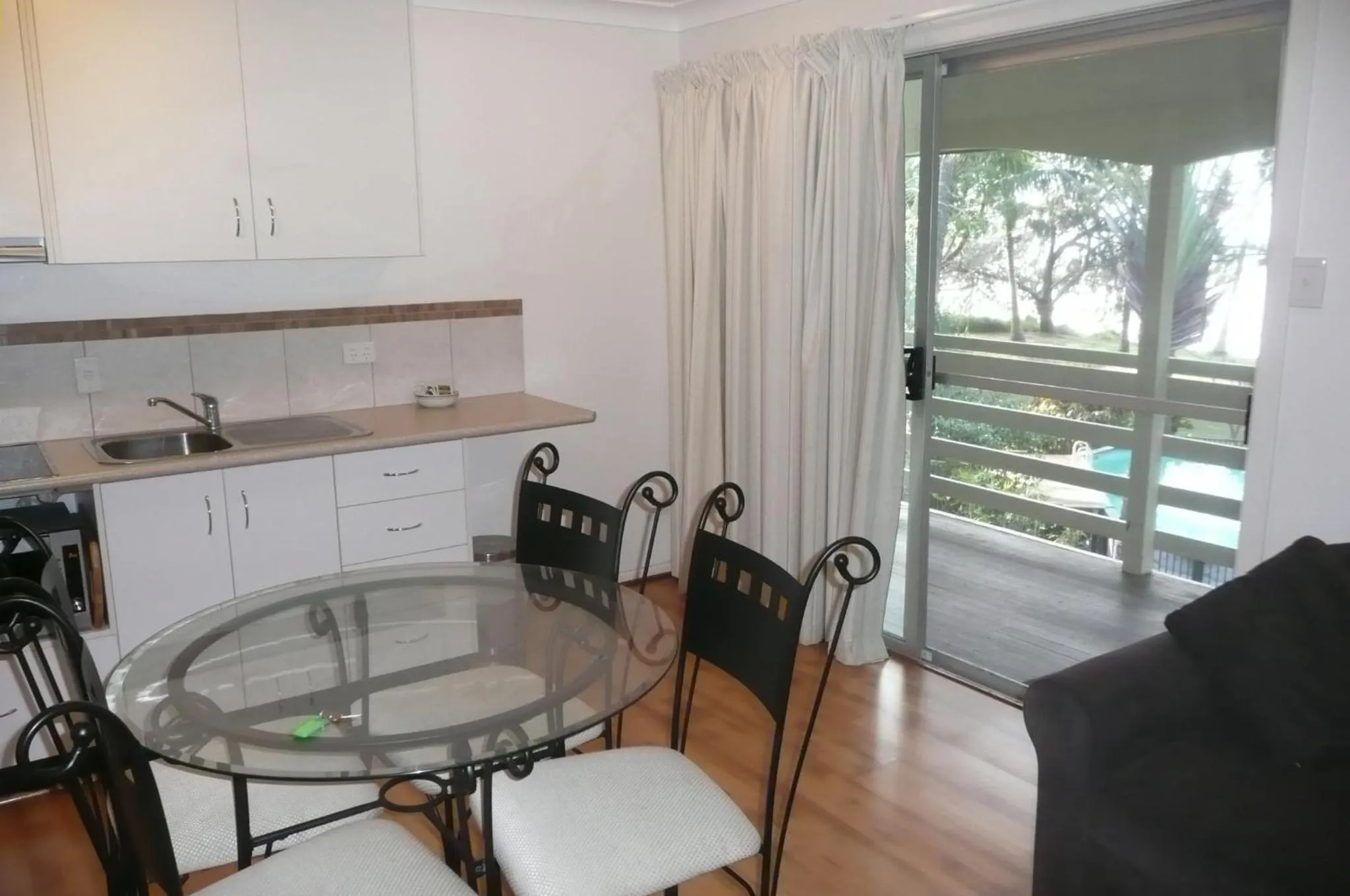 Dining area in Beachside Holiday Units