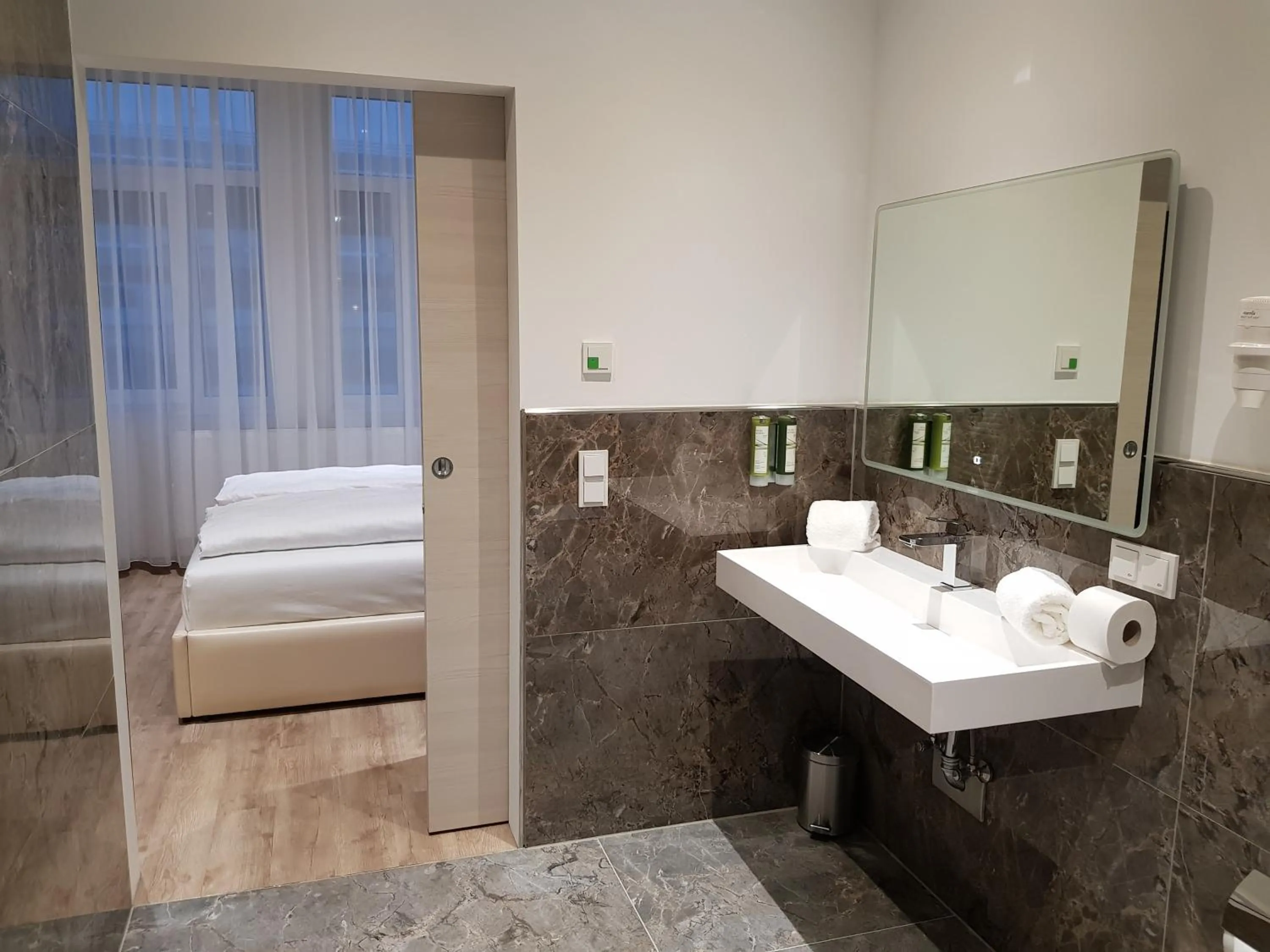 Bathroom in RheinCity Hotel & Boardinghouse
