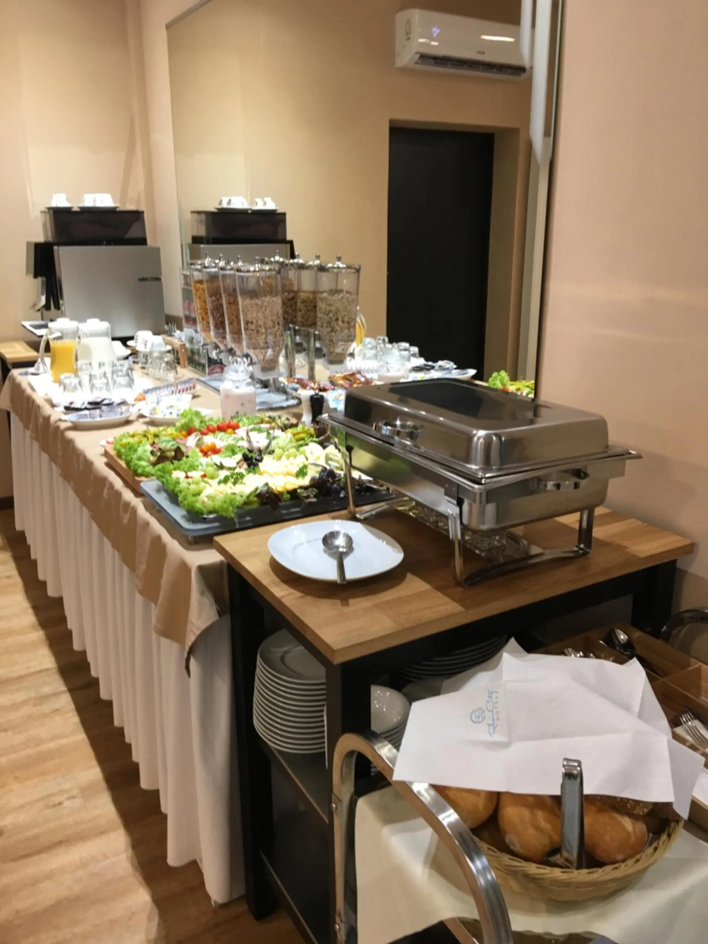 Breakfast in RheinCity Hotel & Boardinghouse